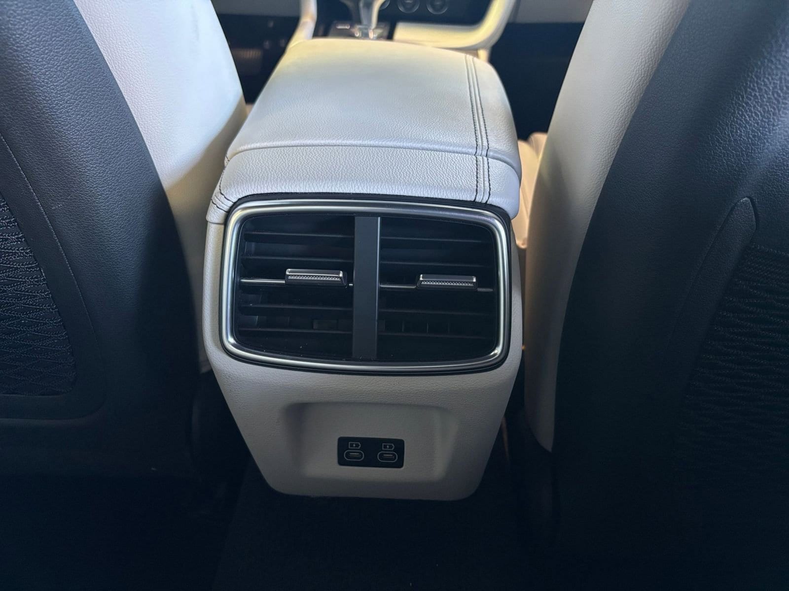 Thumbnail: 2025 Genesis G70 - 25