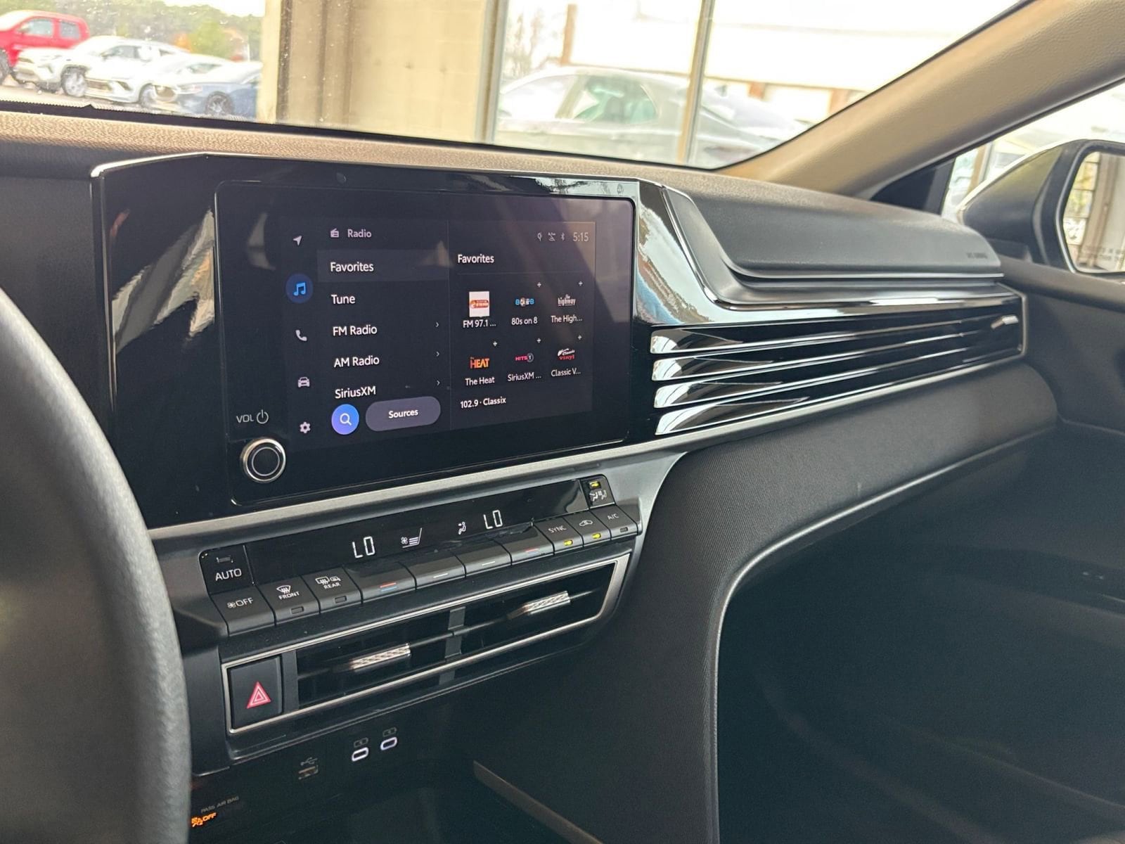 Thumbnail: 2025 Toyota Camry - 27