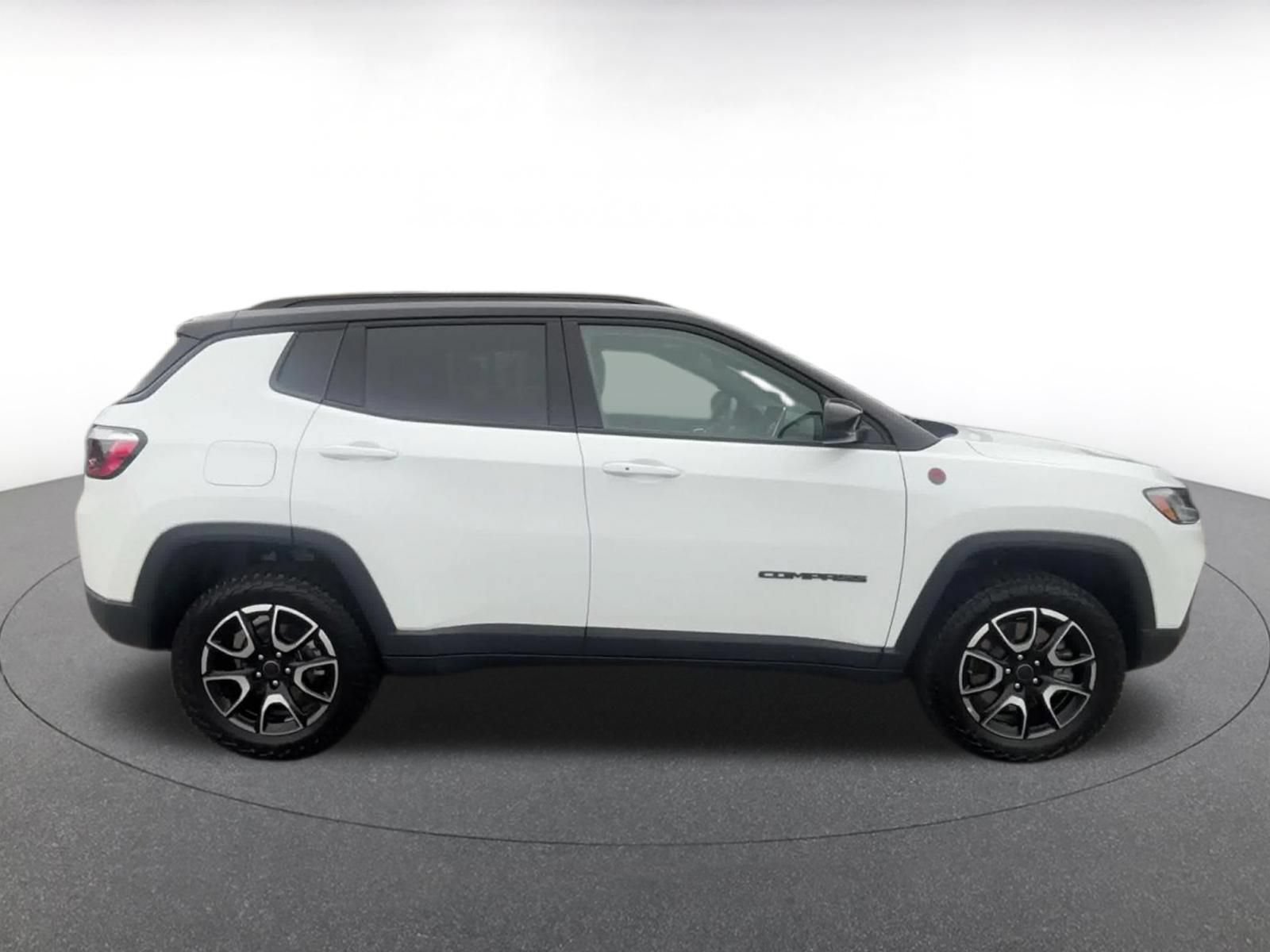Thumbnail: 2025 Jeep Compass - 15