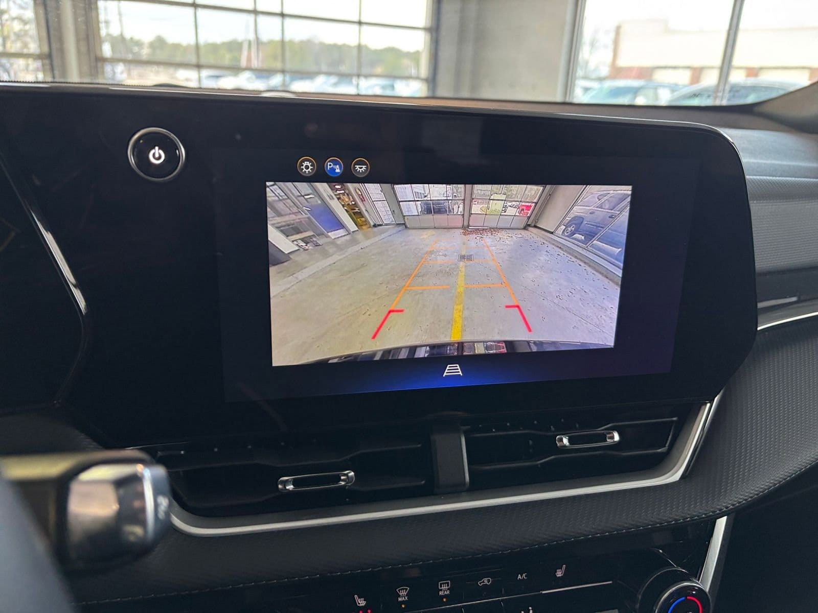 Thumbnail: 2025 Chevrolet Equinox - 23