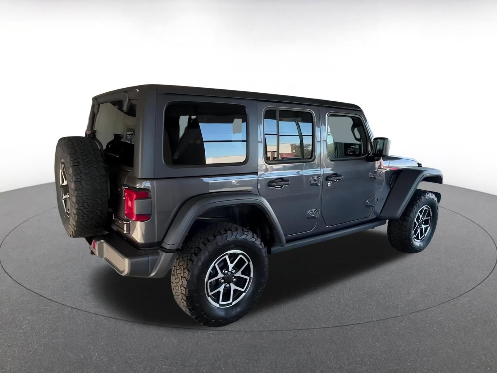 Thumbnail: 2025 Jeep Wrangler - 15