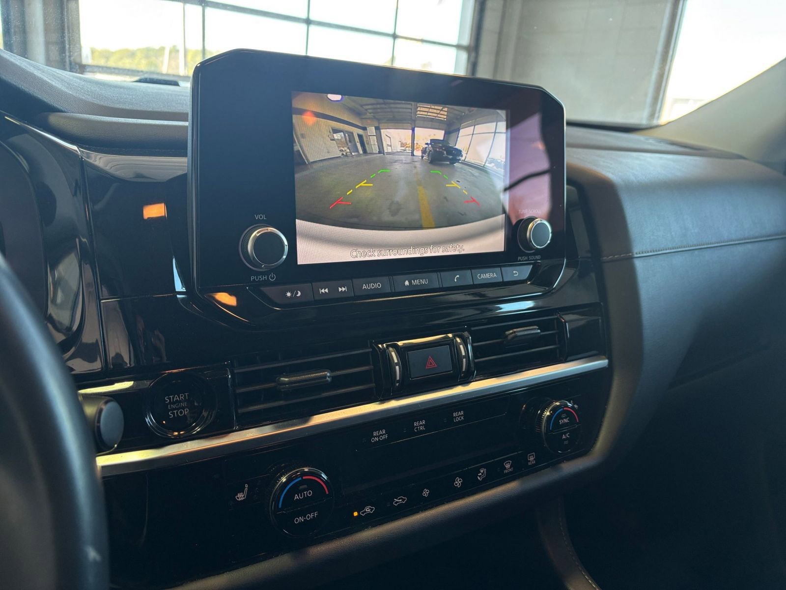 Thumbnail: 2025 Nissan Pathfinder - 26