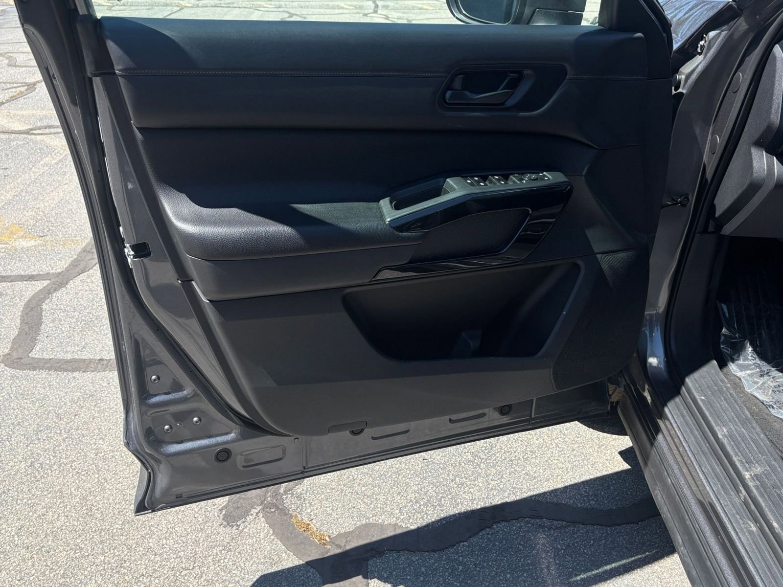 Thumbnail: 2025 Nissan Pathfinder - 18