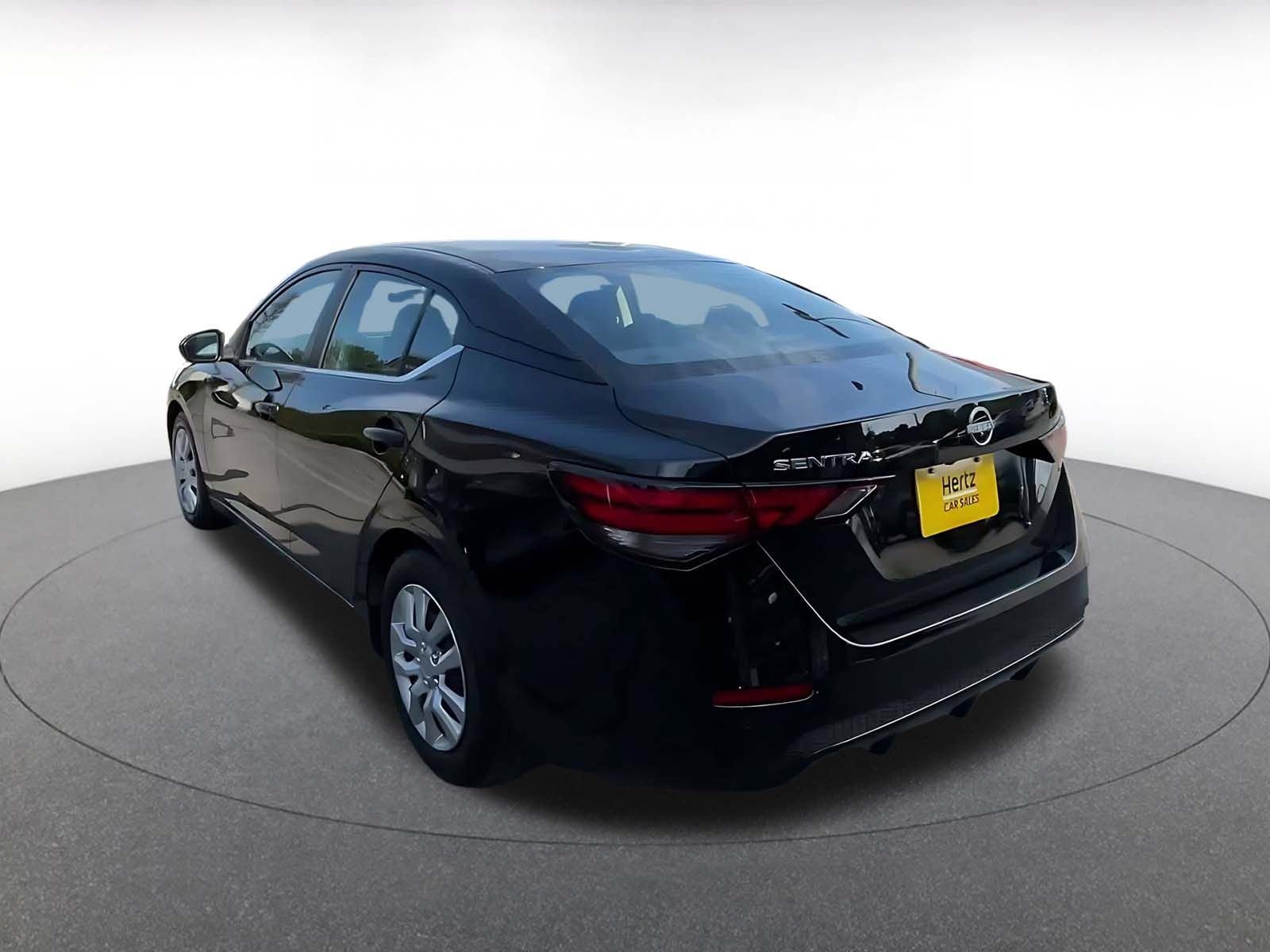 Thumbnail: 2025 Nissan Sentra - 9