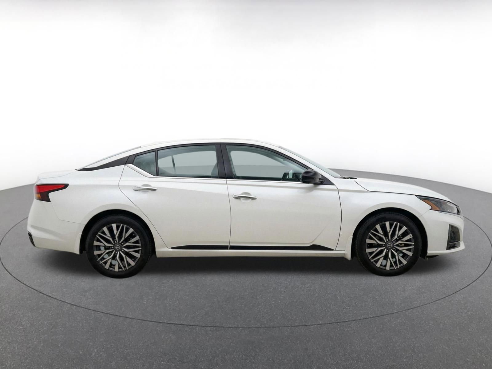 Thumbnail: 2025 Nissan Altima - 13