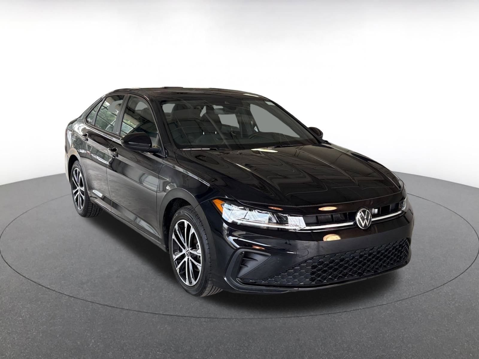 Thumbnail: 2025 Volkswagen Jetta - 1