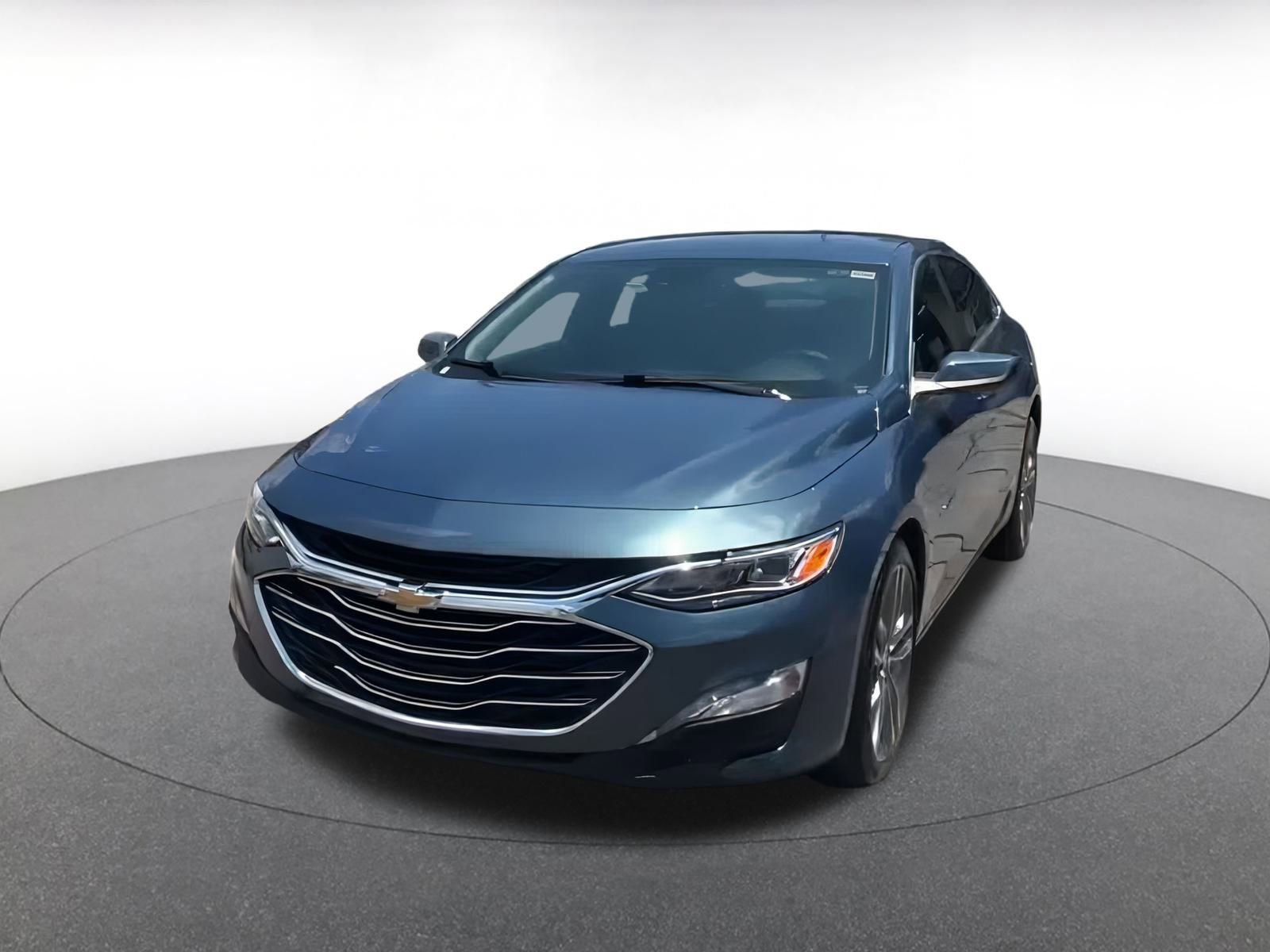 Thumbnail: 2024 Chevrolet Malibu - 6