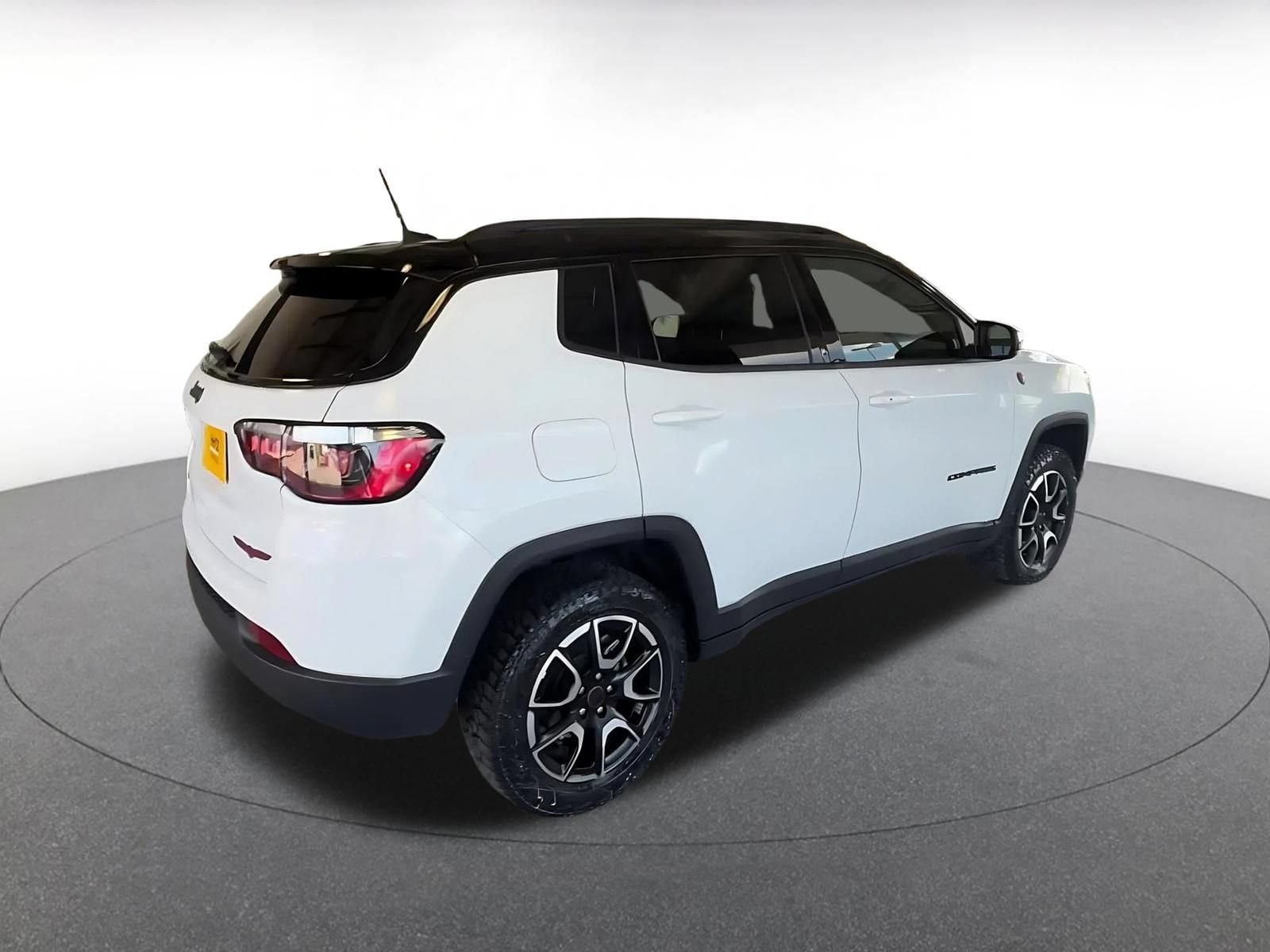 Thumbnail: 2025 Jeep Compass - 13