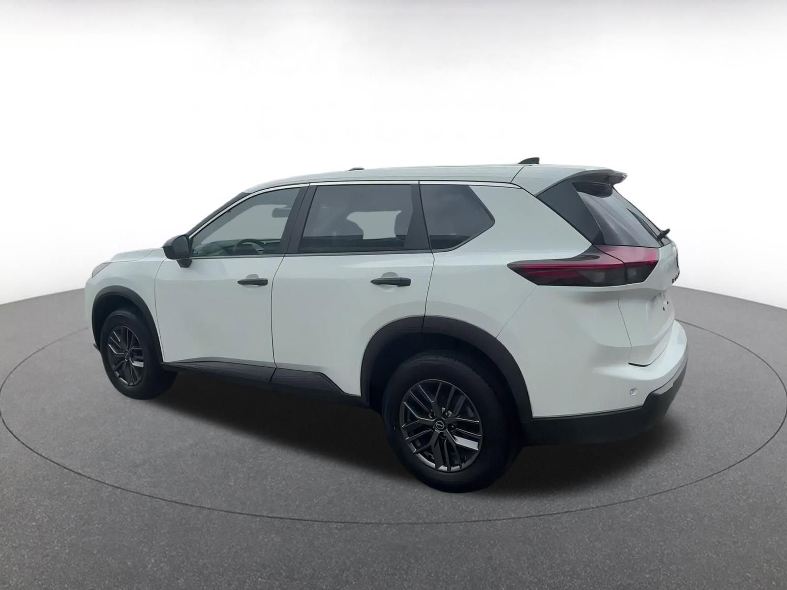 2024 Nissan Rogue S 10
