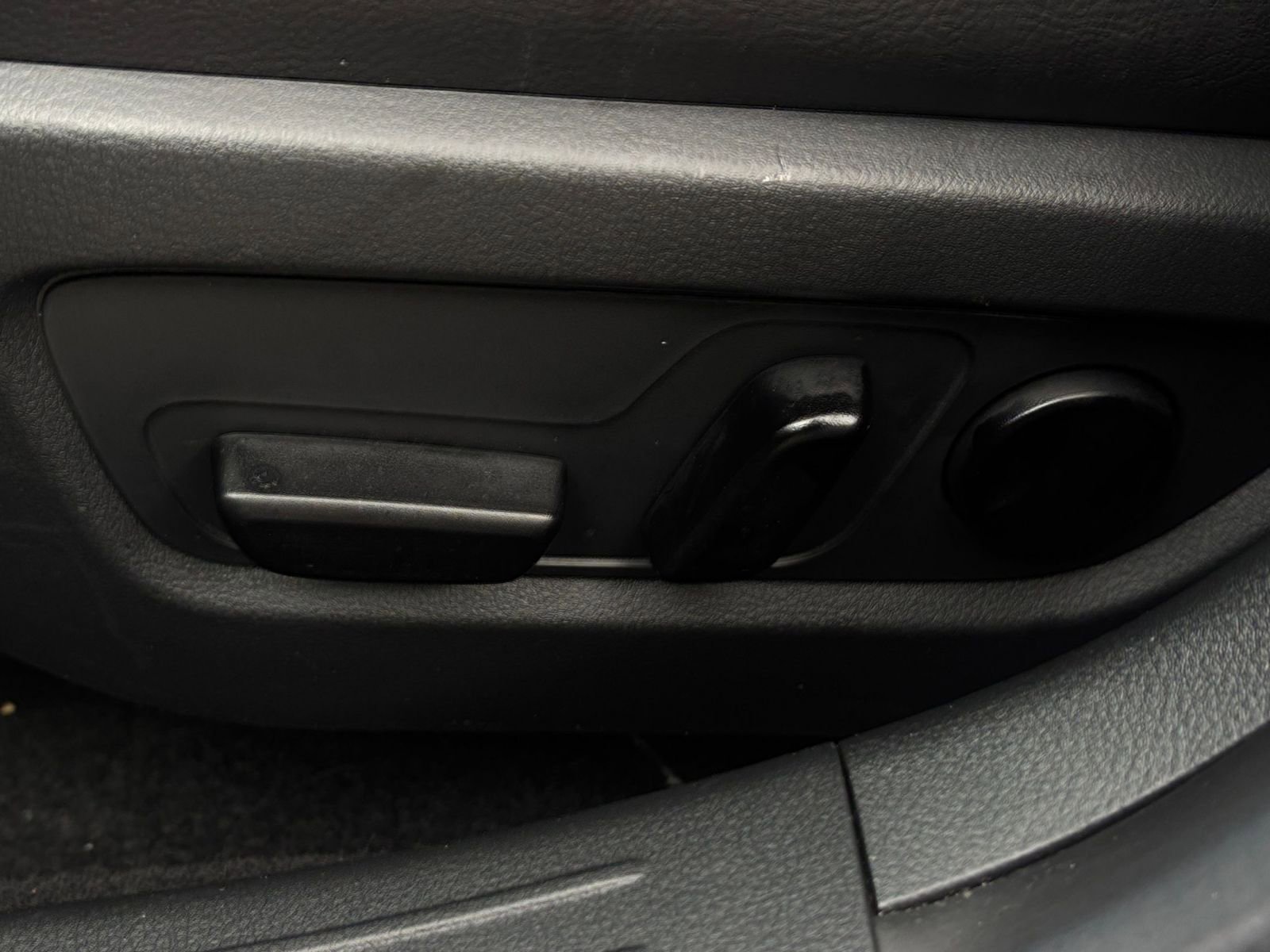 Thumbnail: 2025 Mazda CX-50 - 22