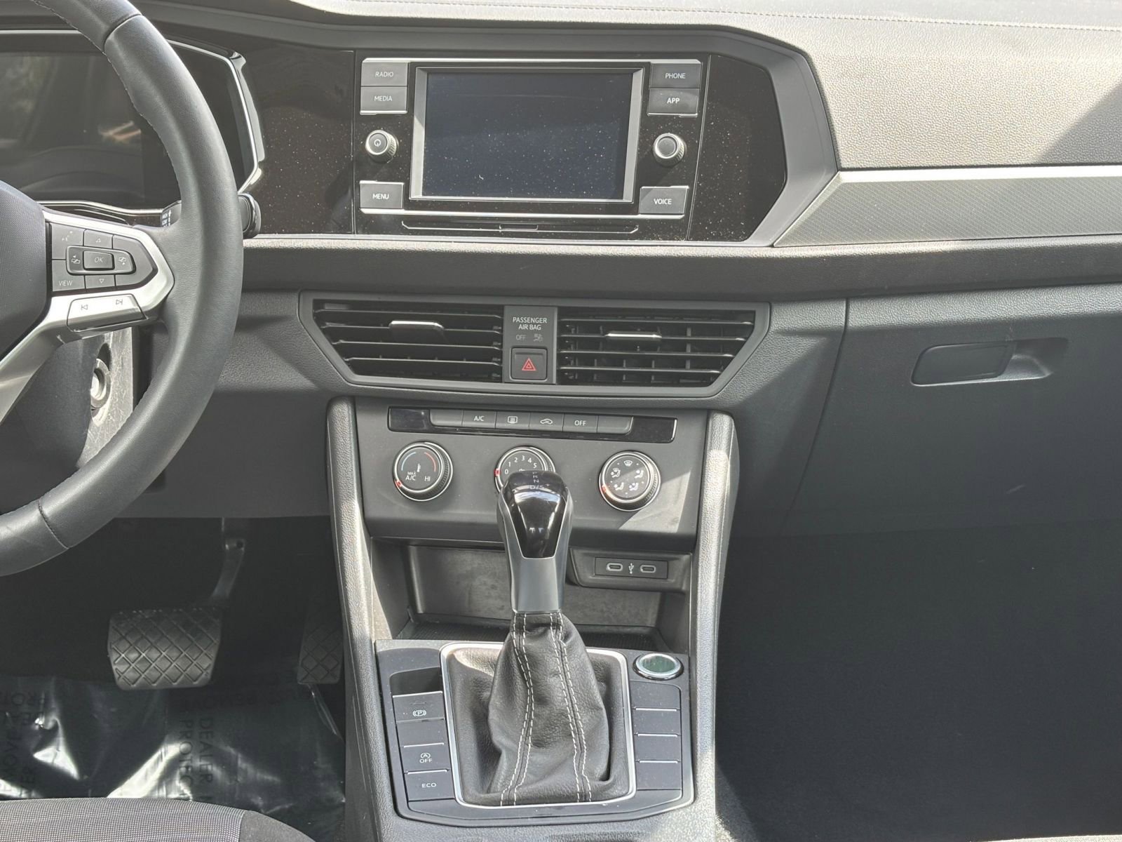 2024 Volkswagen Jetta S 18