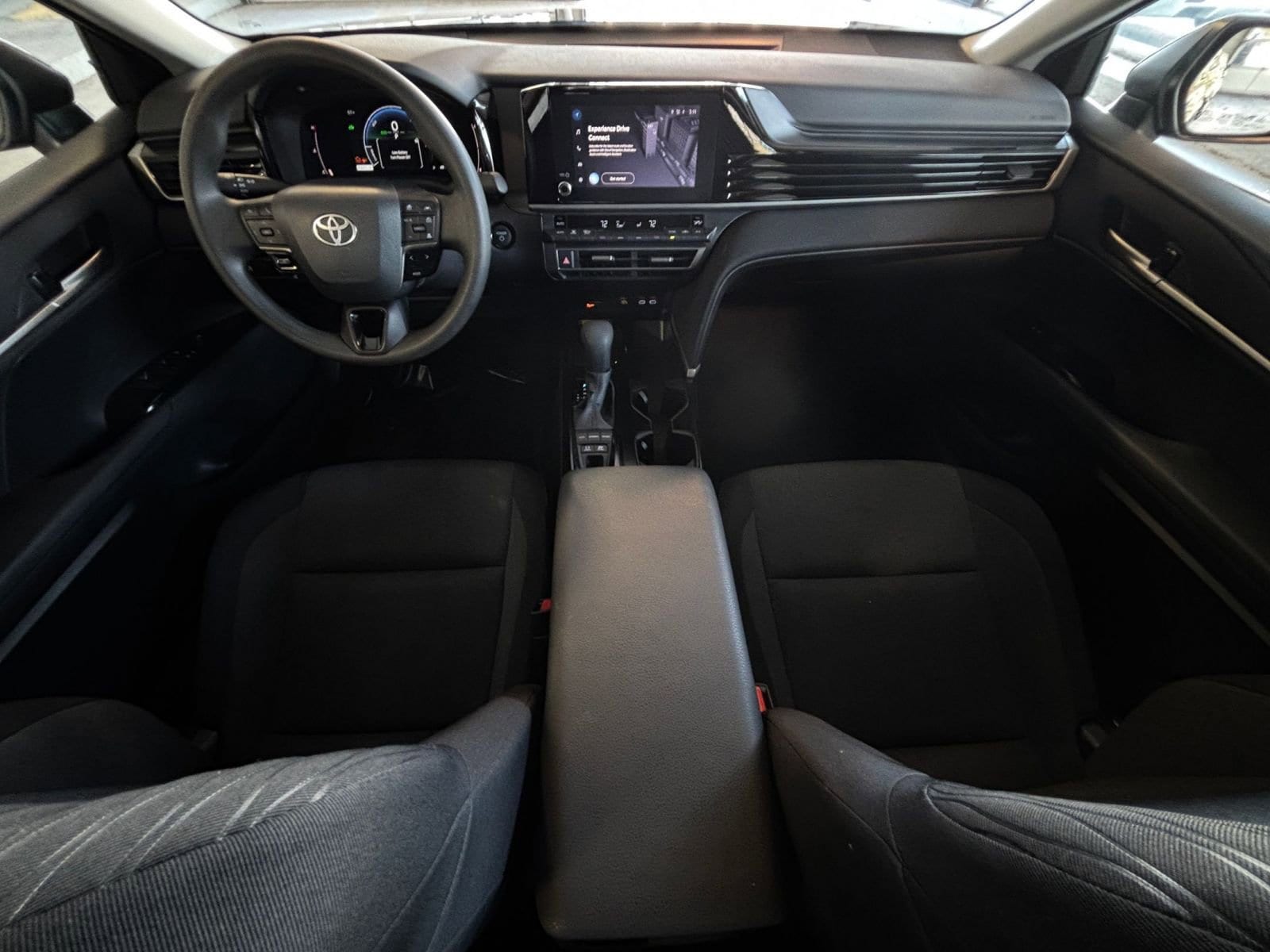 Thumbnail: 2025 Toyota Camry - 32