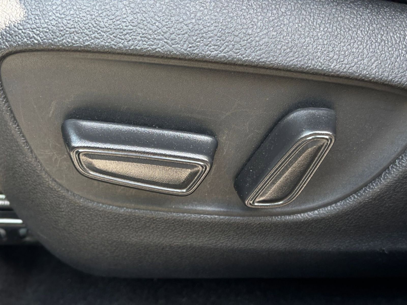 Thumbnail: 2025 Toyota Highlander - 22