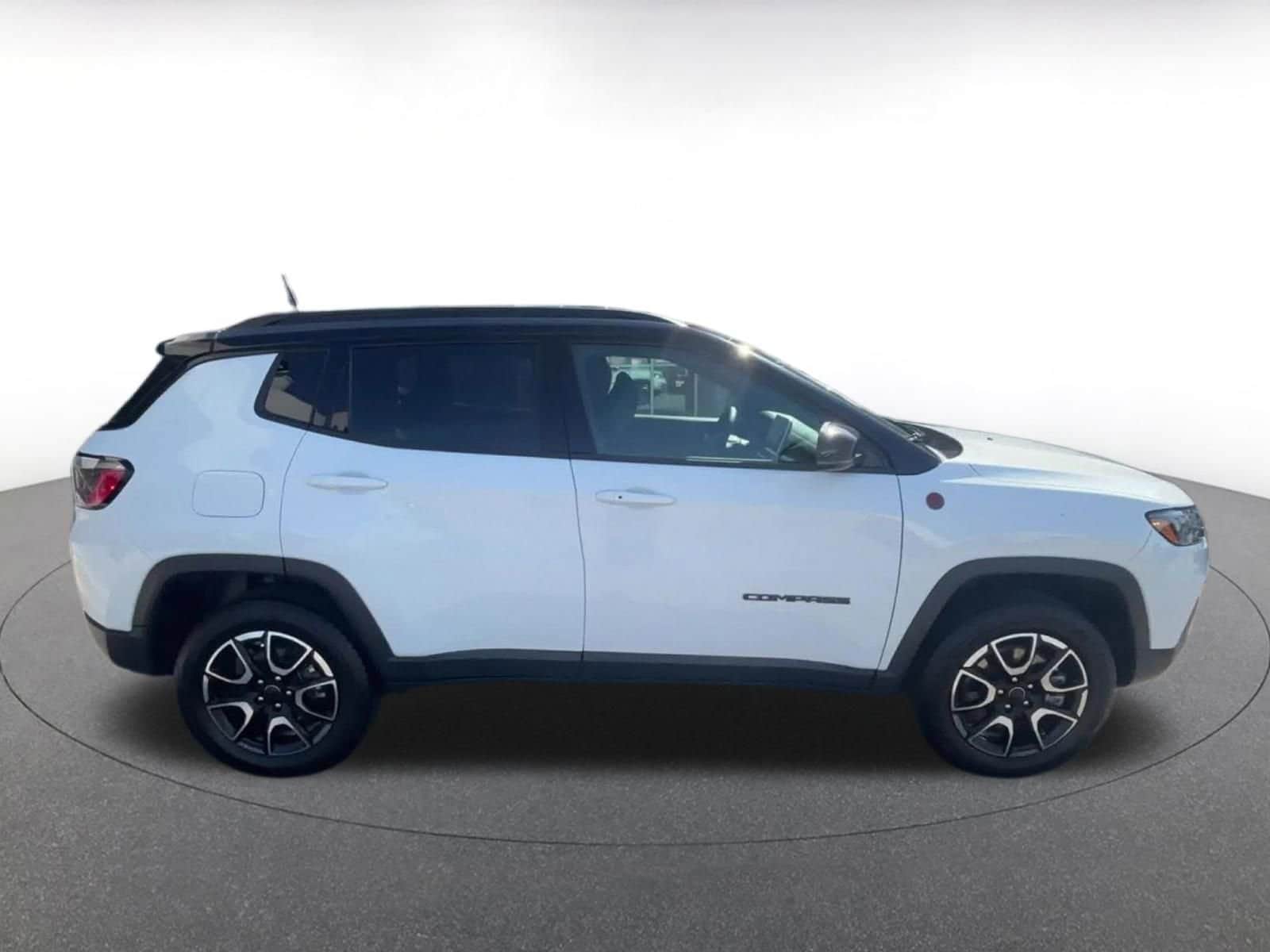 Thumbnail: 2025 Jeep Compass - 20