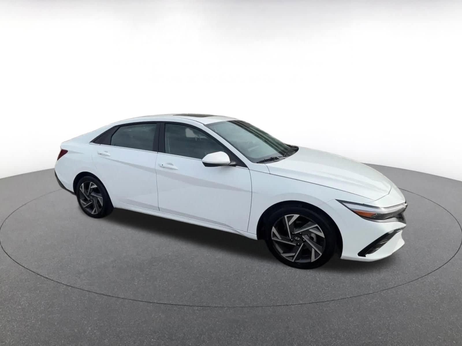 Thumbnail: 2025 Hyundai Elantra - 2