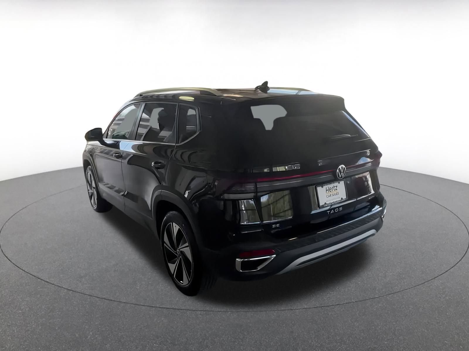 Thumbnail: 2025 Volkswagen Taos - 11