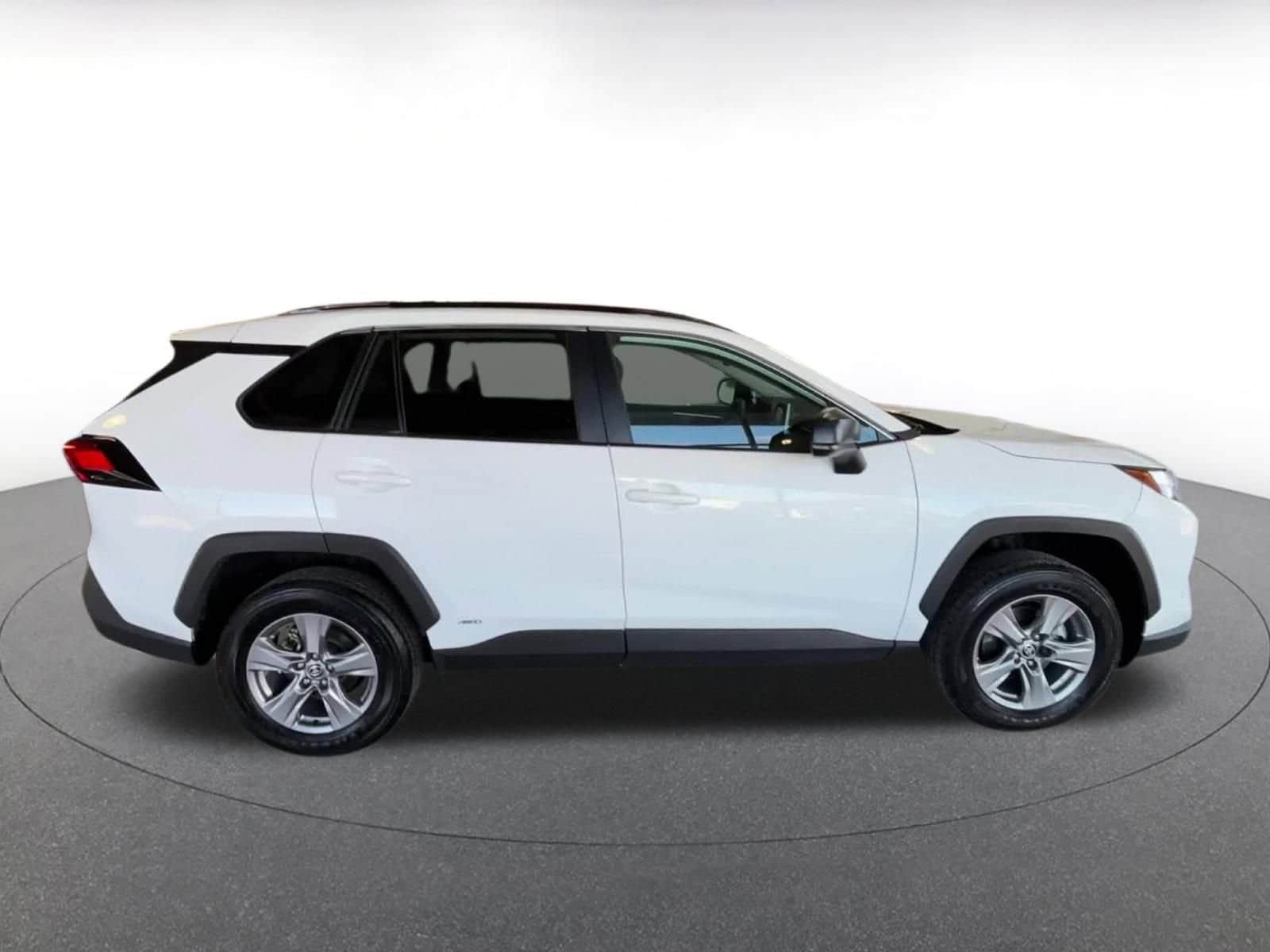 Thumbnail: 2025 Toyota RAV4 - 16