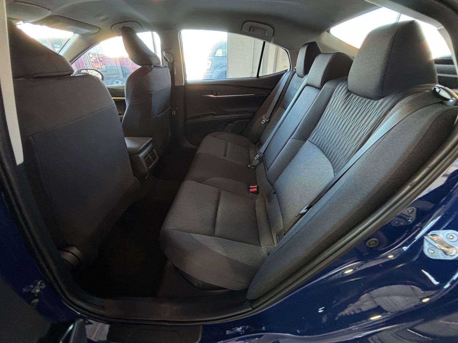 Thumbnail: 2025 Toyota Camry - 30