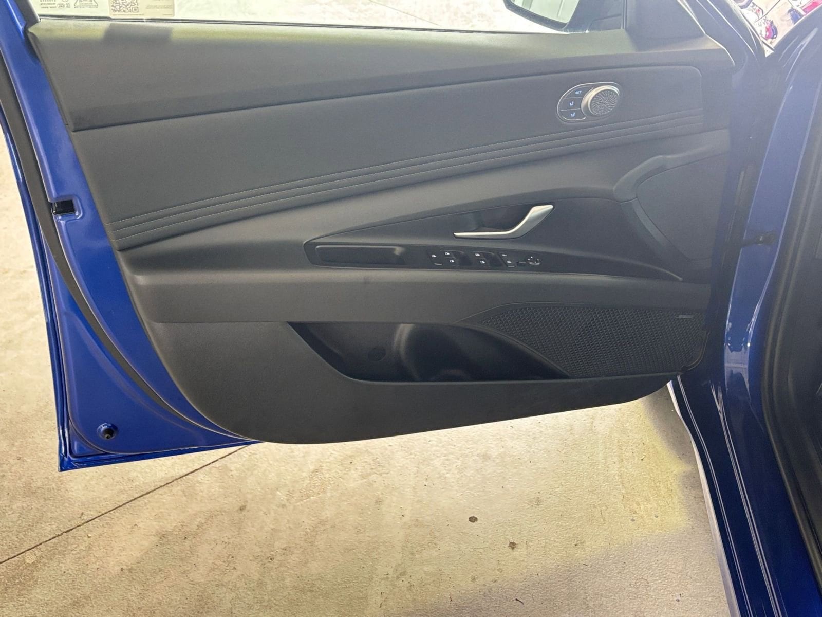 Thumbnail: 2025 Hyundai Elantra - 18