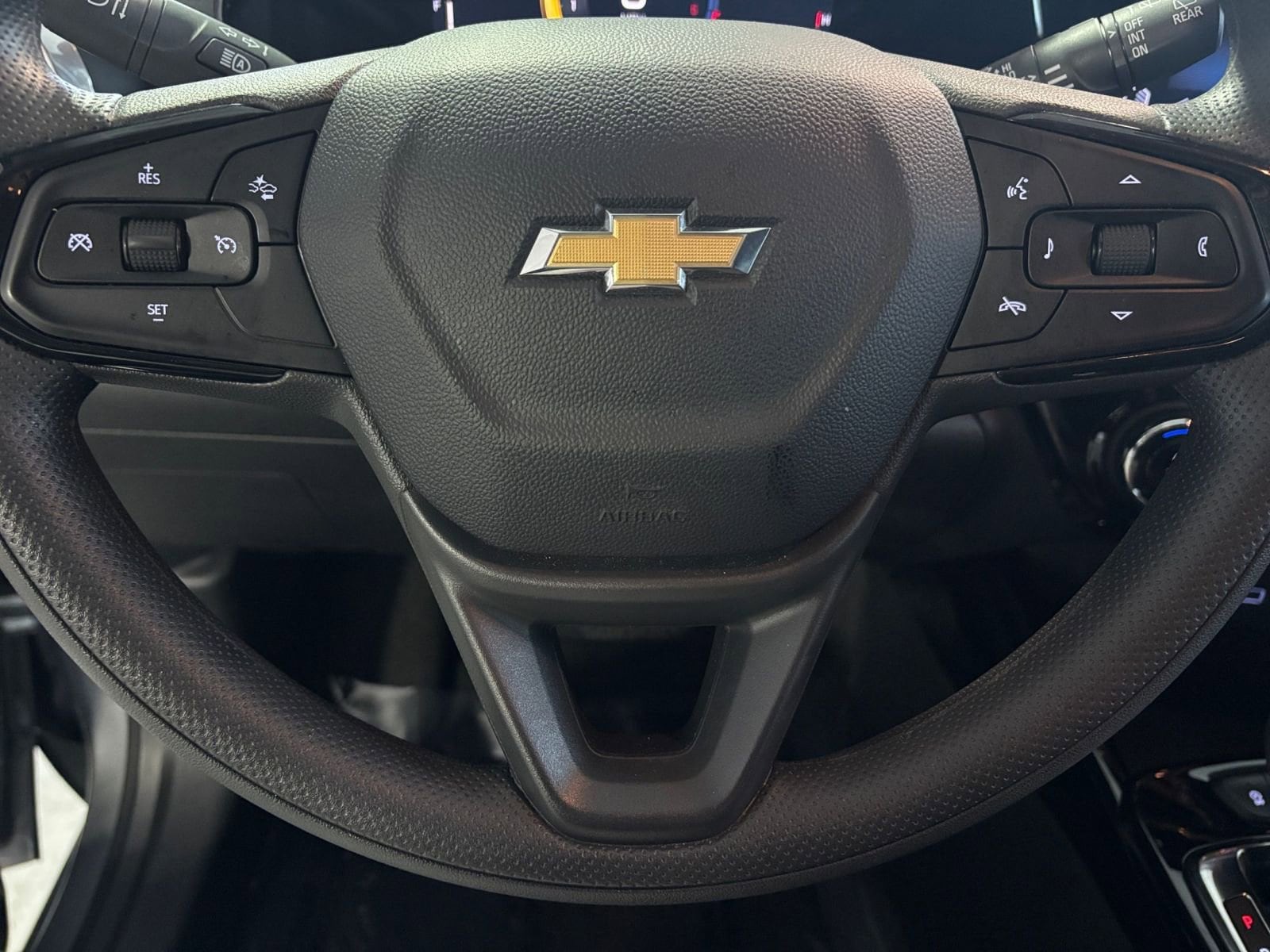 Thumbnail: 2025 Chevrolet Trax - 28