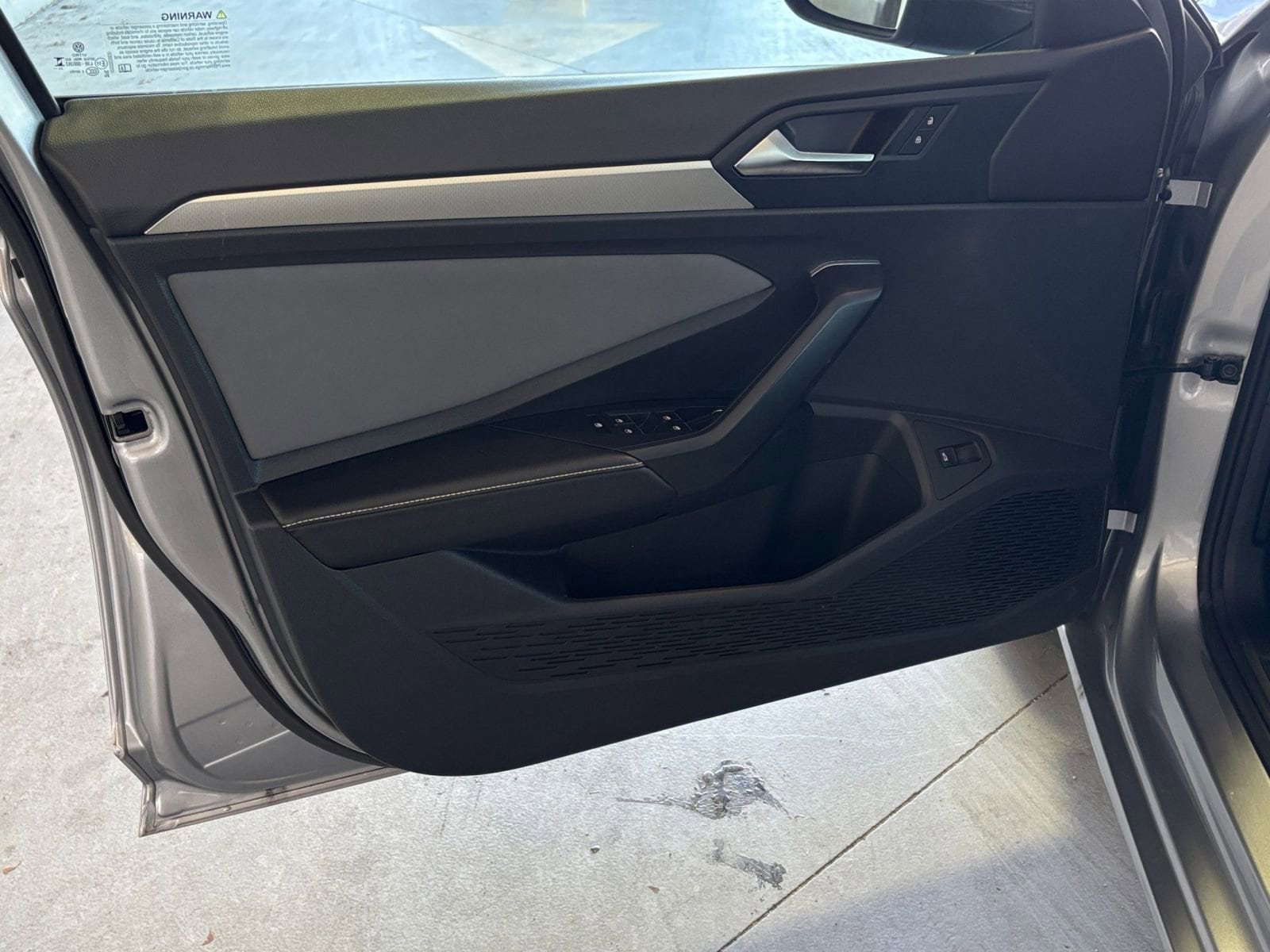 Thumbnail: 2025 Volkswagen Jetta - 20