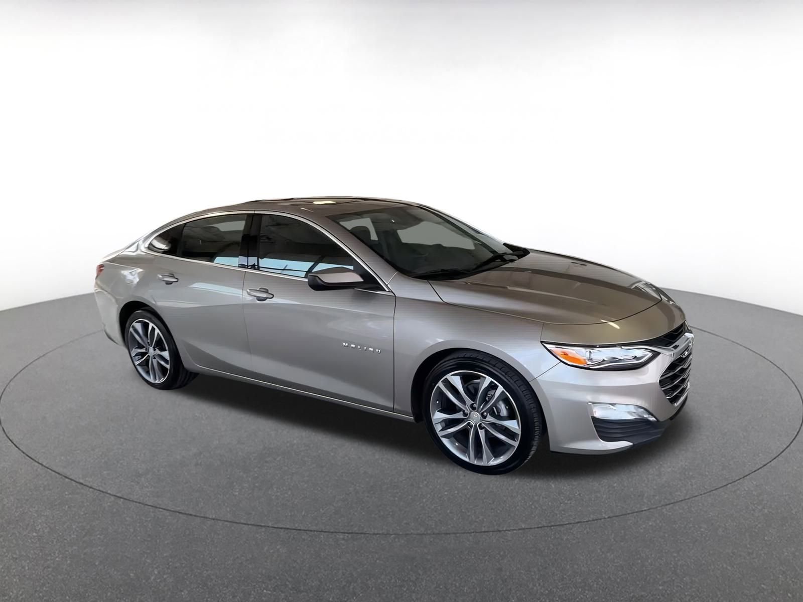 Thumbnail: 2024 Chevrolet Malibu - 2