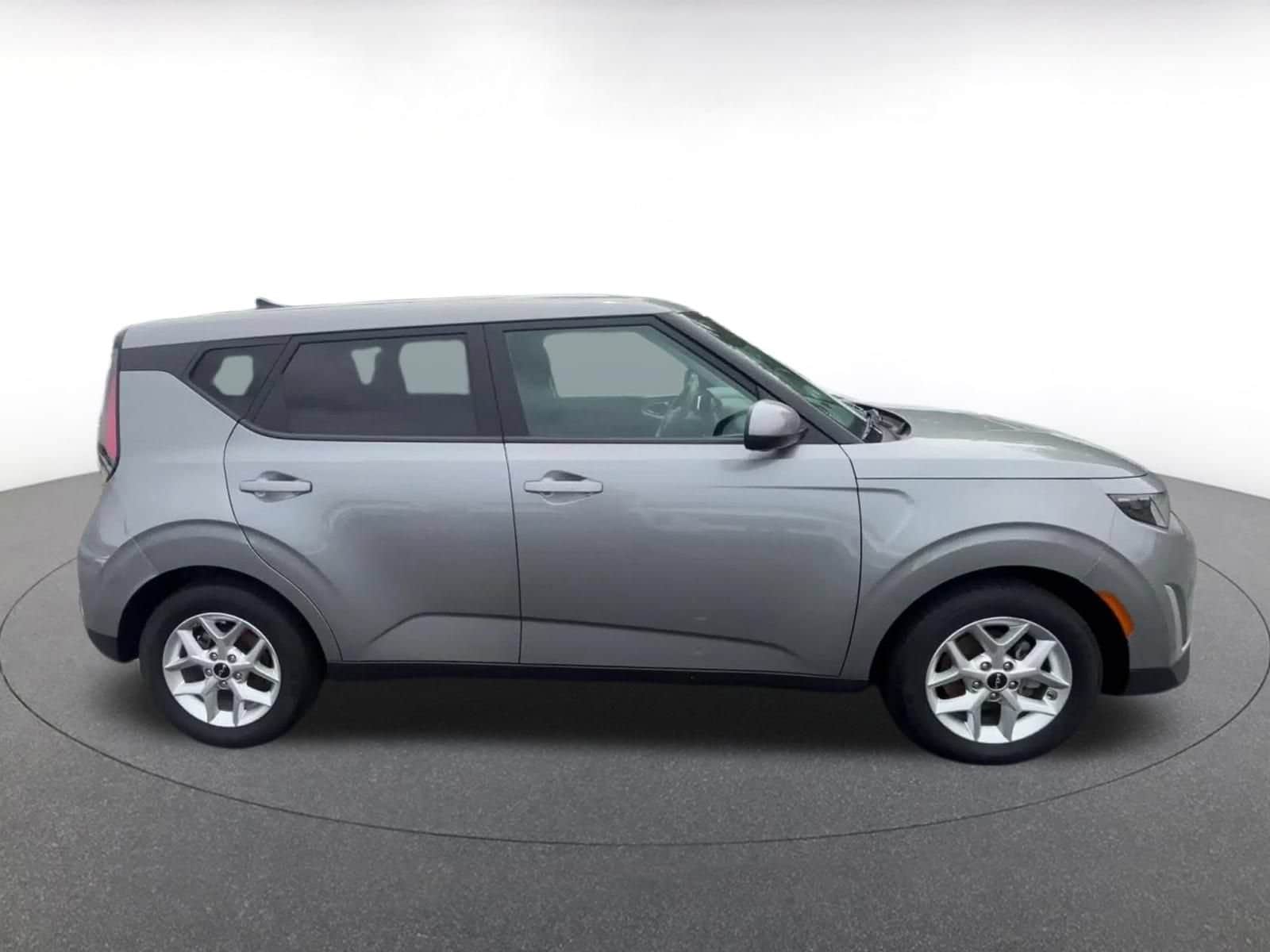 Thumbnail: 2025 Kia Soul - 16