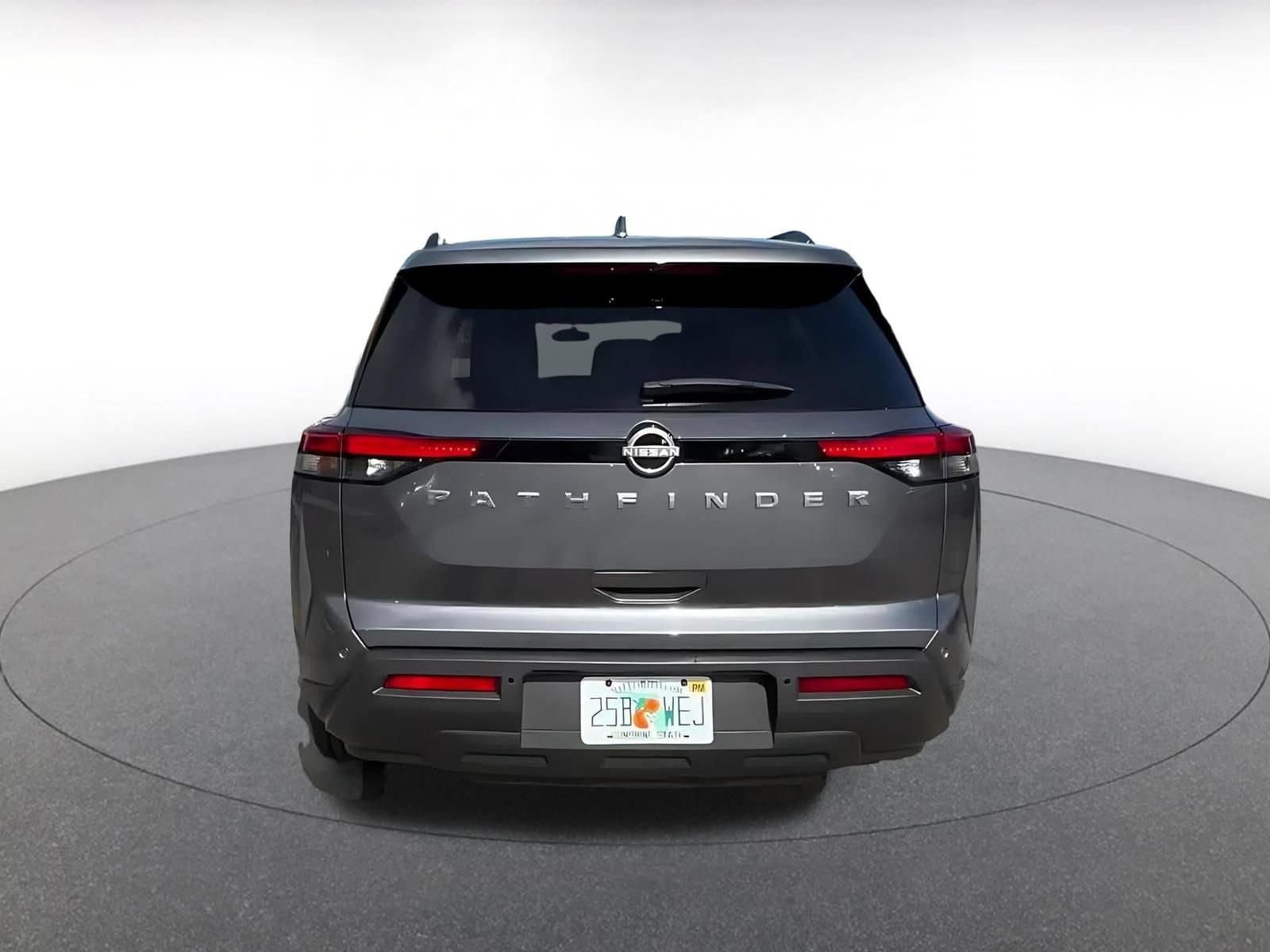 Thumbnail: 2025 Nissan Pathfinder - 12