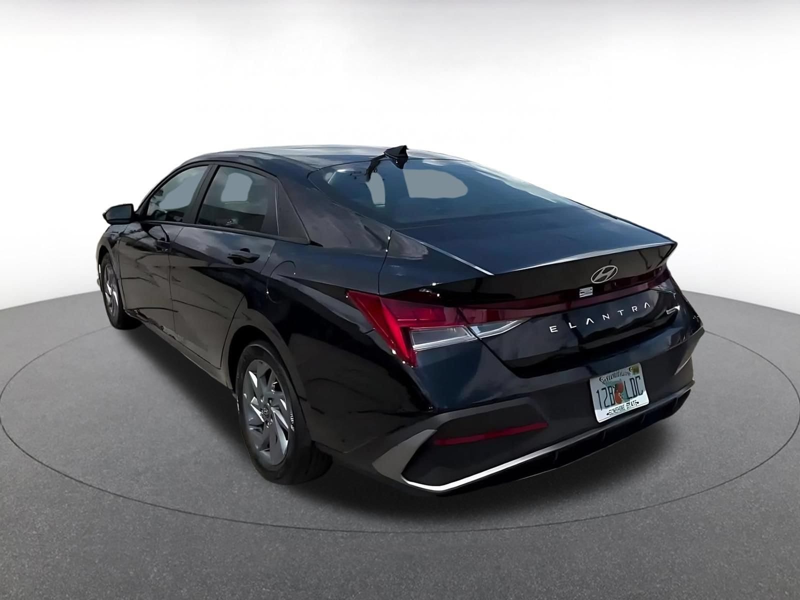 Thumbnail: 2026 Hyundai Elantra - 11