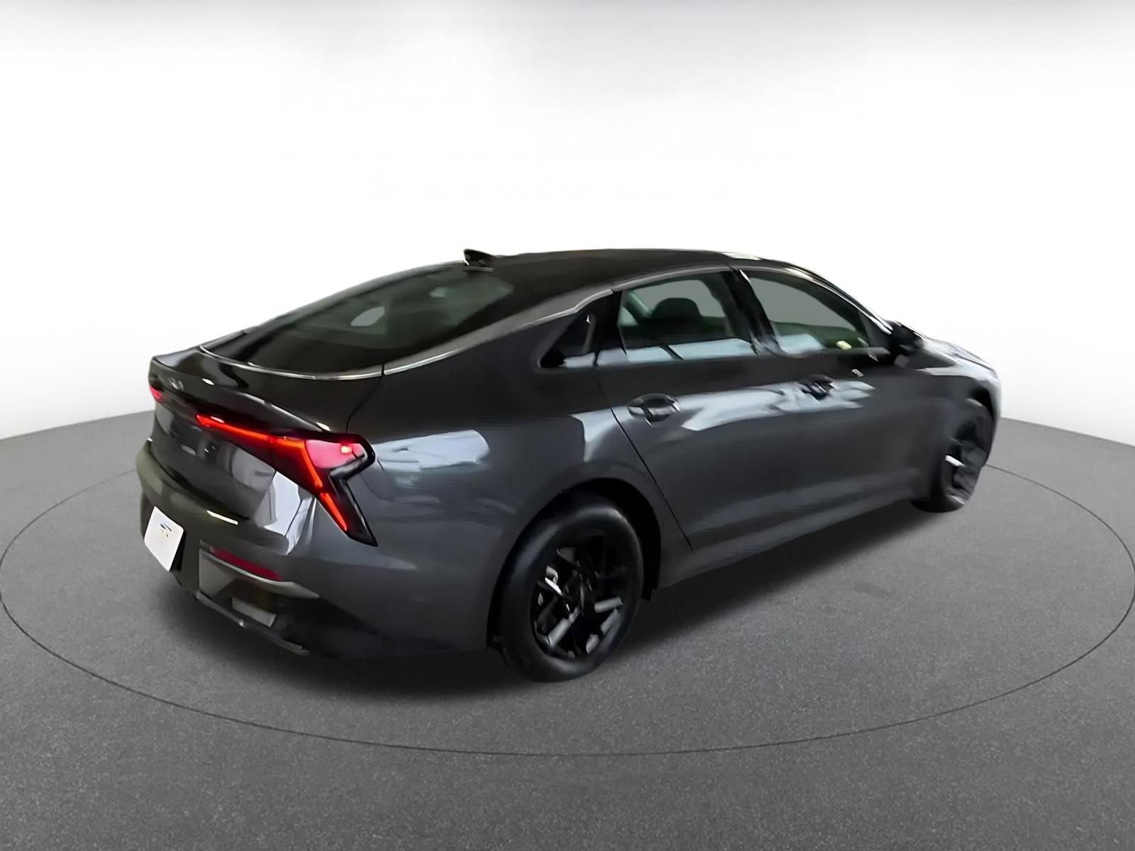 Thumbnail: 2025 Kia K5 - 13