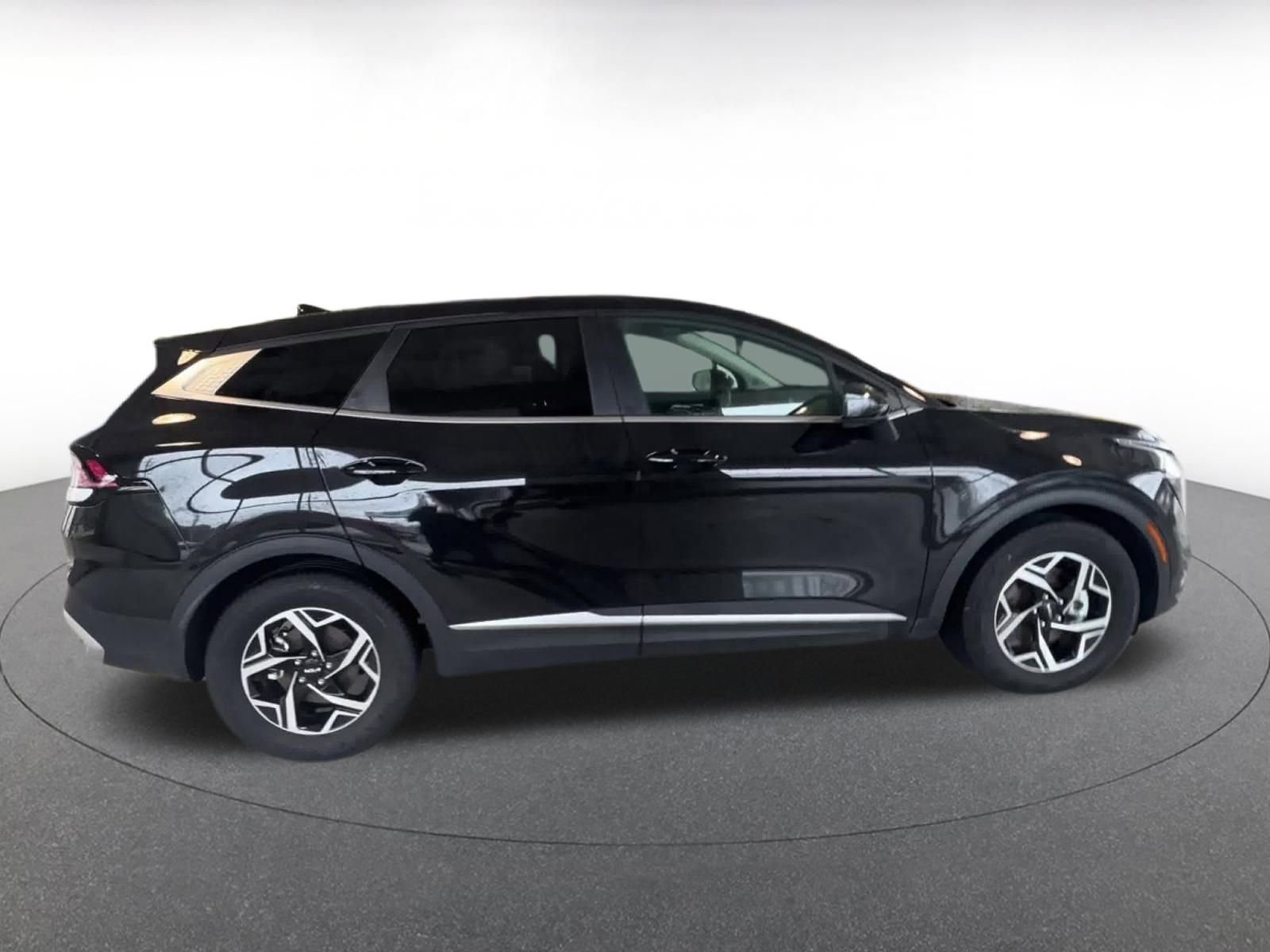 Thumbnail: 2024 Kia Sportage - 15