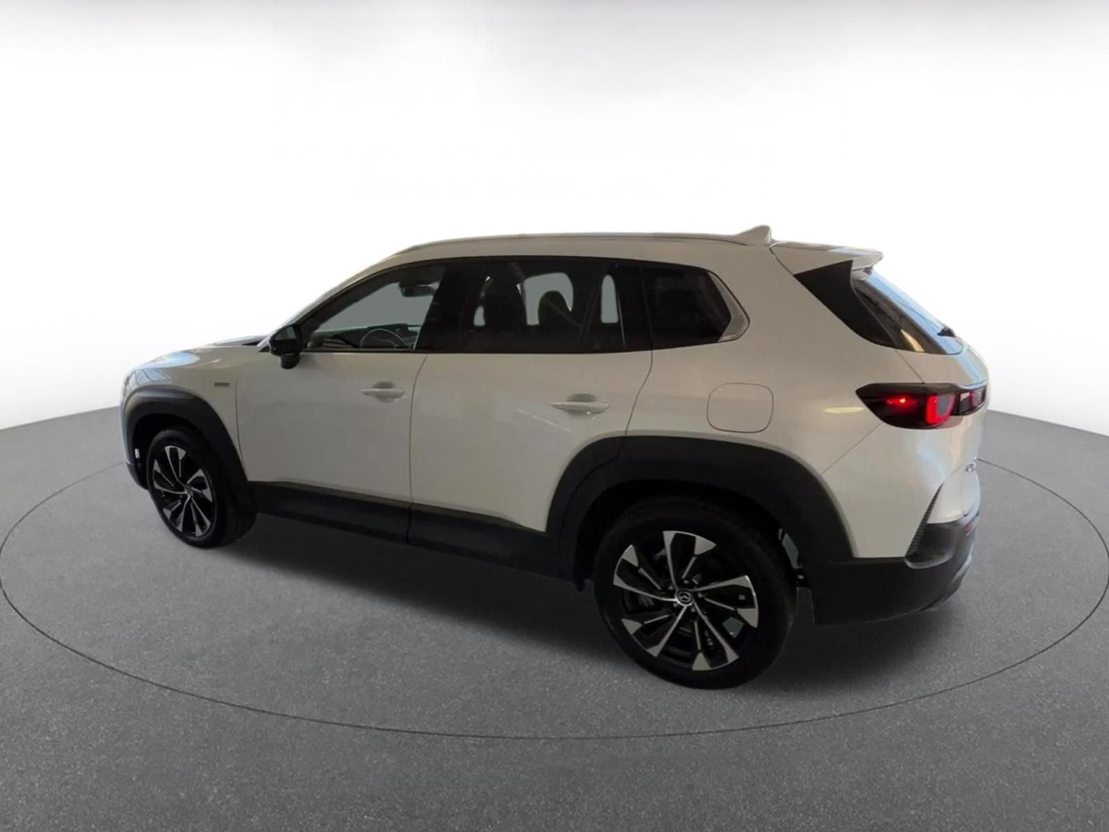 Thumbnail: 2025 Mazda CX-50 - 10