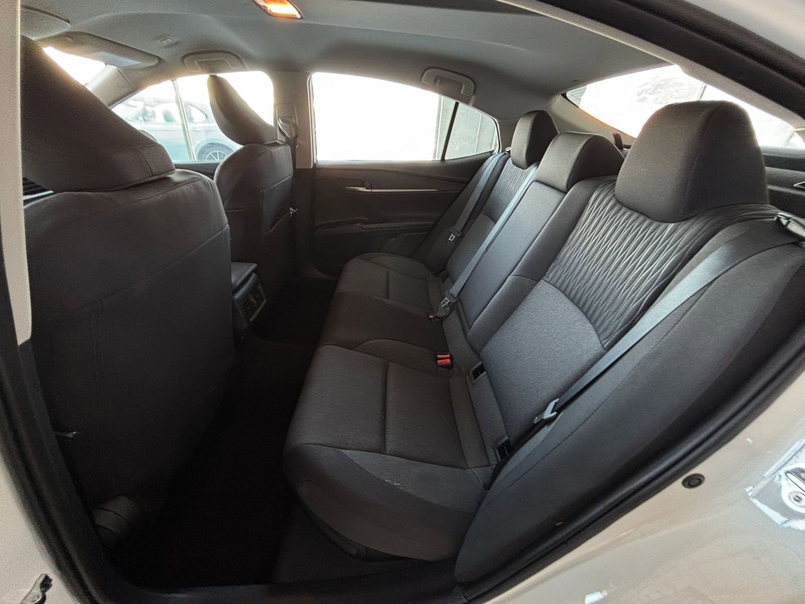 Thumbnail: 2025 Toyota Camry - 30