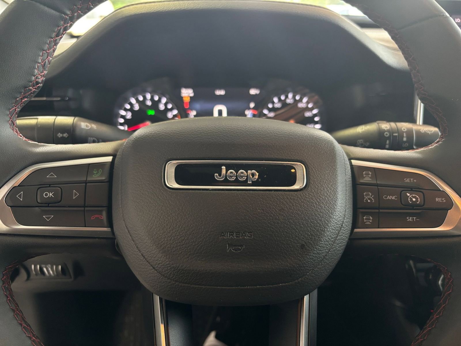 Thumbnail: 2025 Jeep Compass - 27