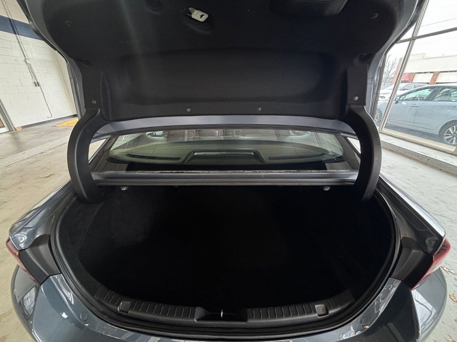 Thumbnail: 2025 Mazda Mazda3 - 31