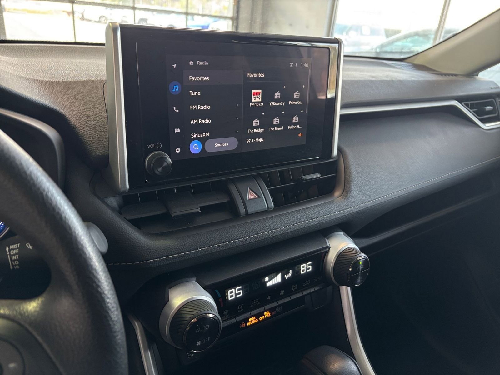 Thumbnail: 2025 Toyota RAV4 - 21