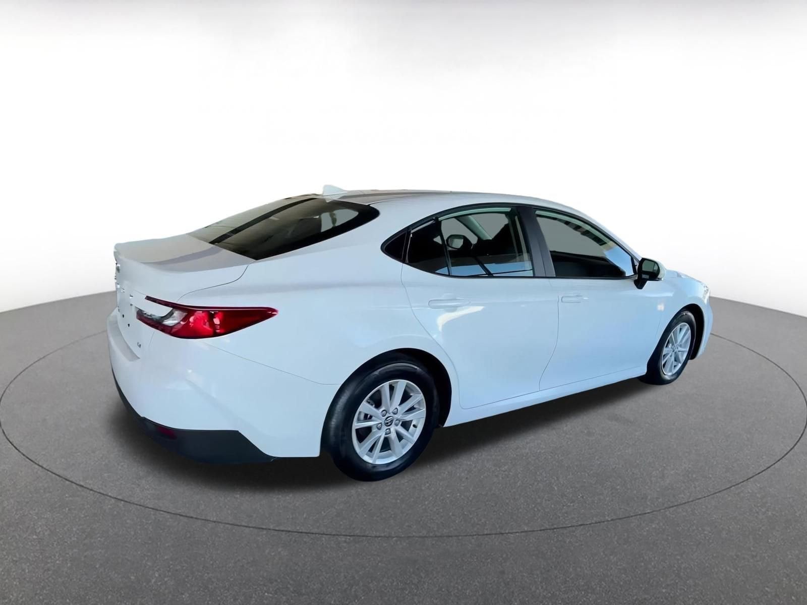 Thumbnail: 2025 Toyota Camry - 17