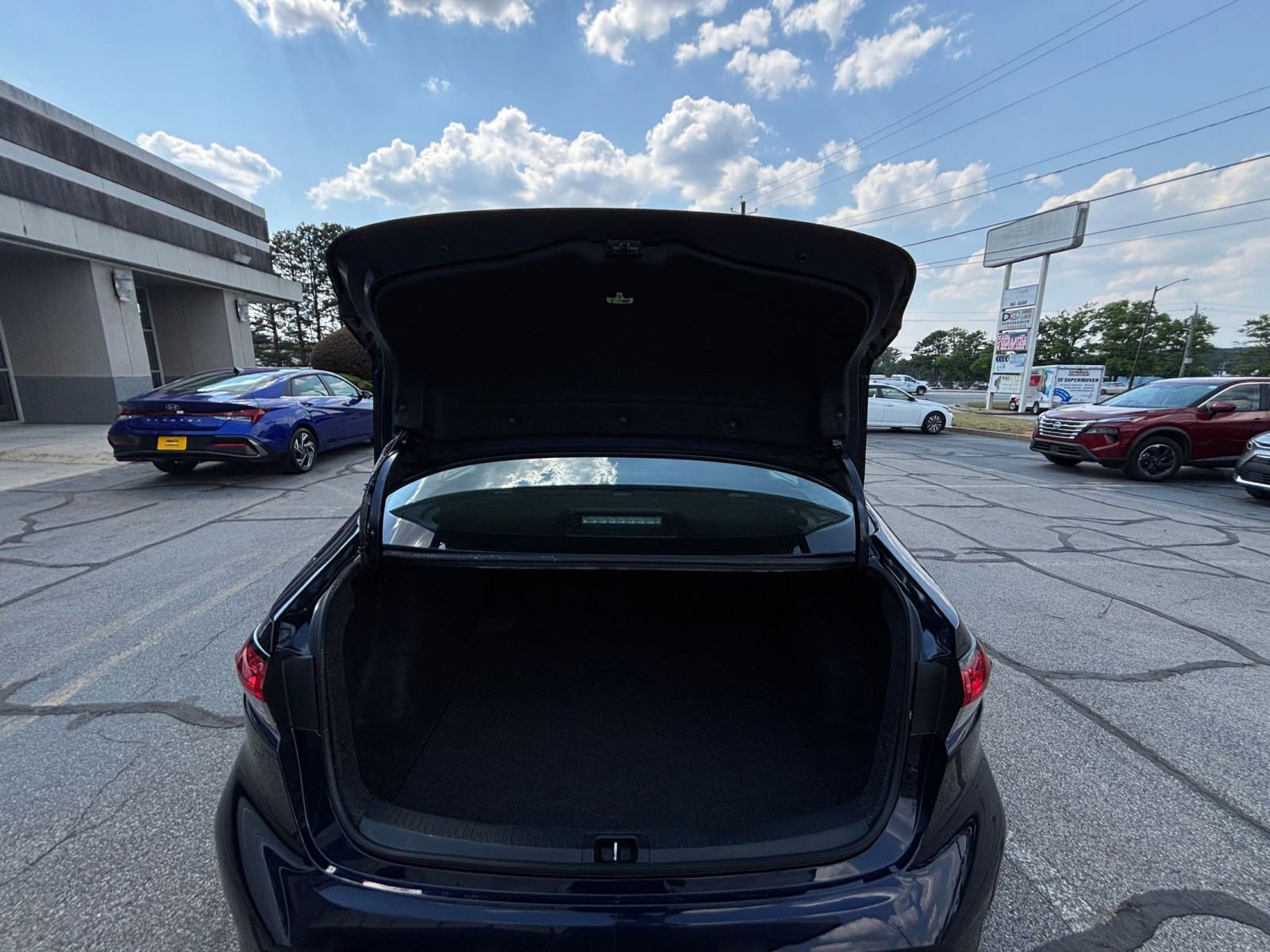 Thumbnail: 2025 Toyota Corolla - 30