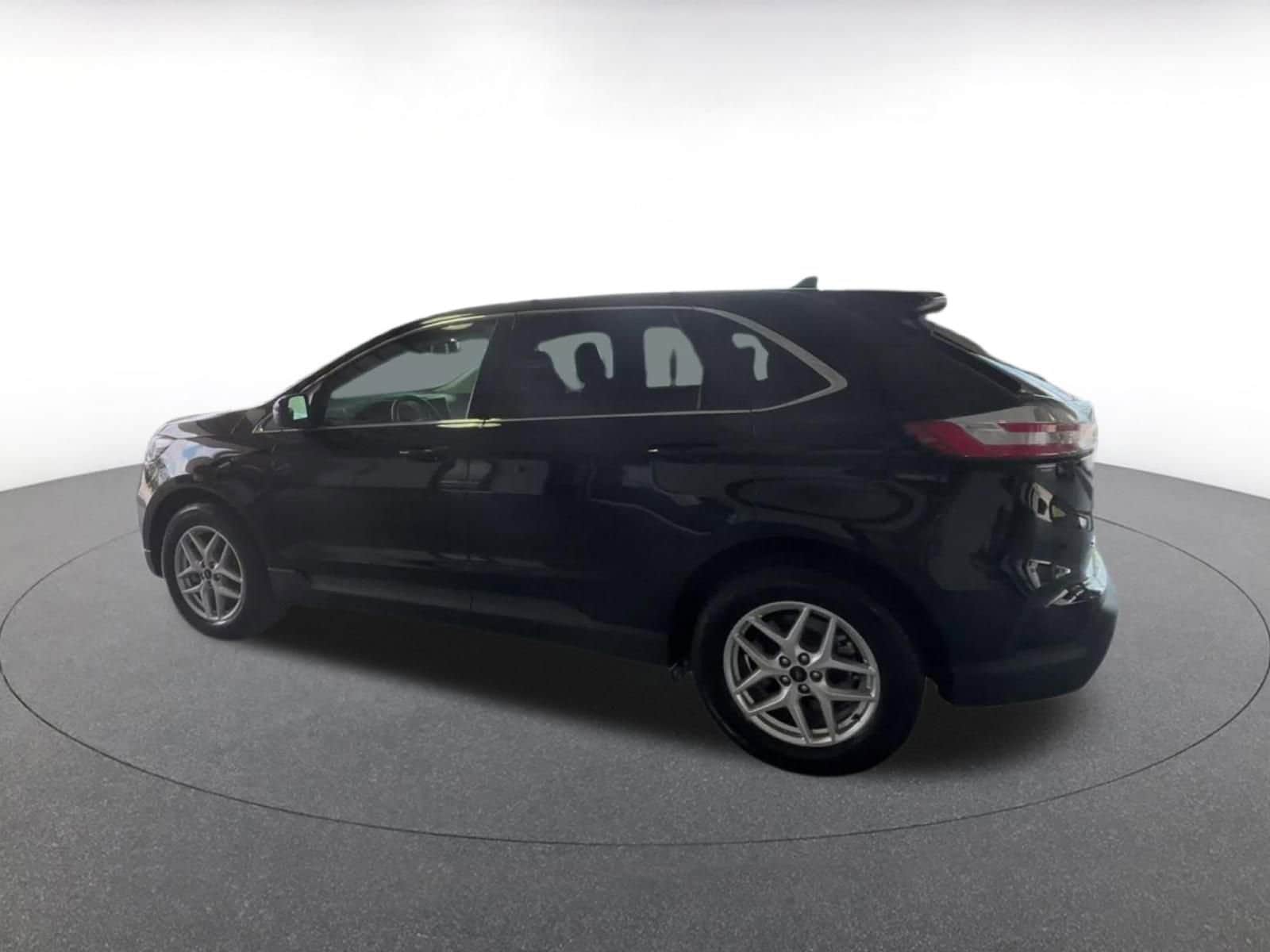 Thumbnail: 2024 Ford Edge - 10
