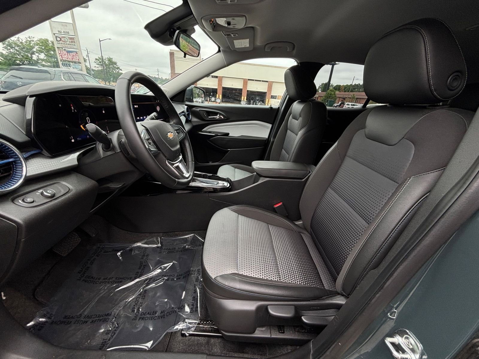 Thumbnail: 2025 Chevrolet Trax - 30