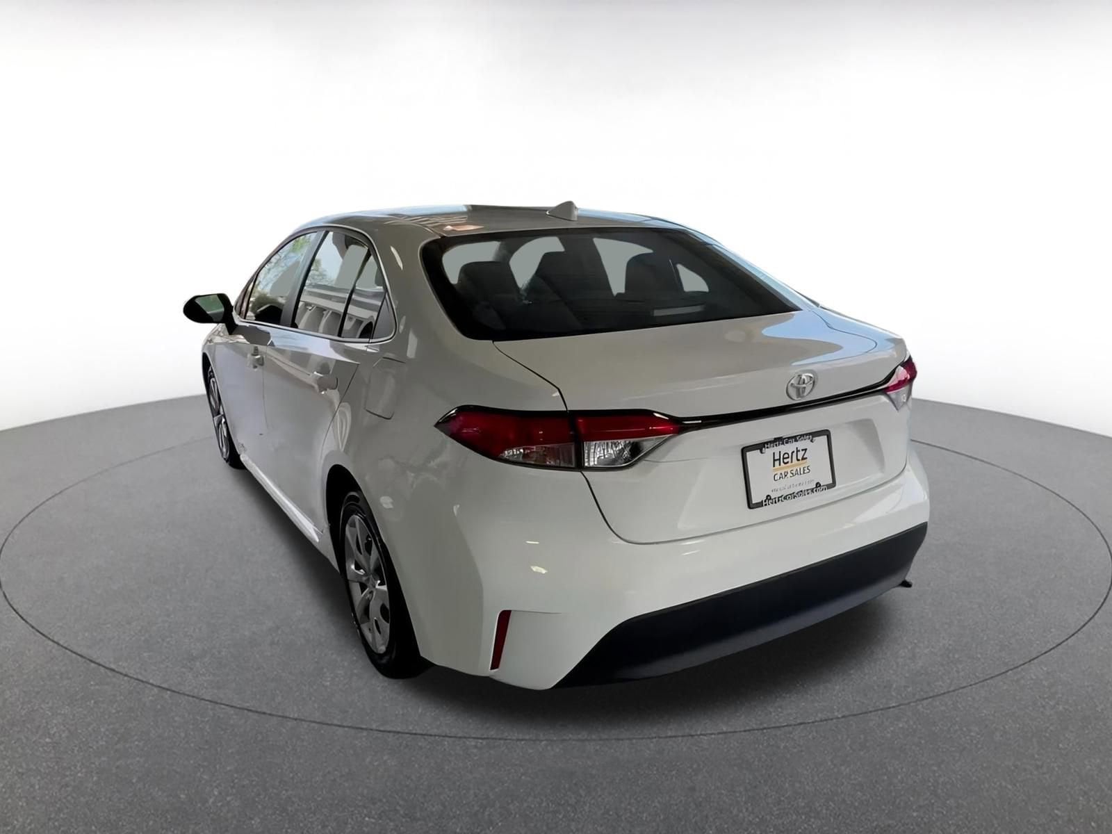 Thumbnail: 2025 Toyota Corolla - 10