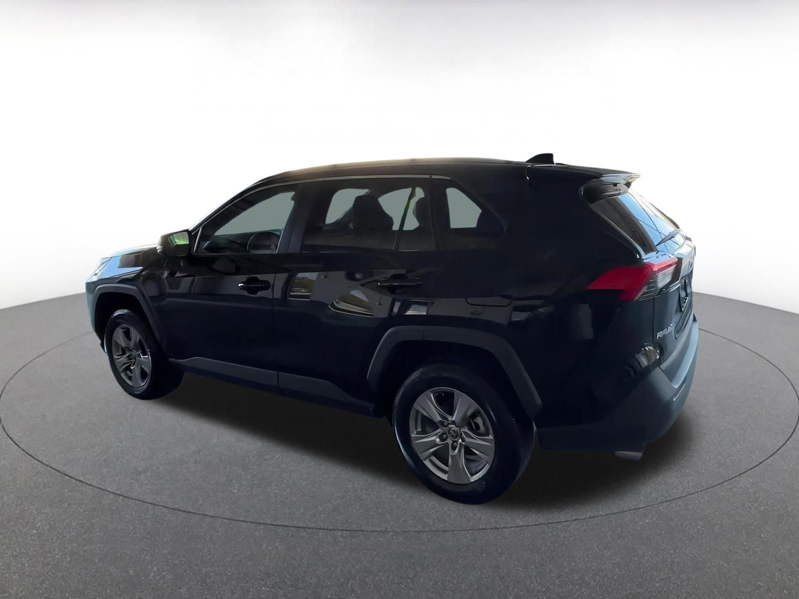 Thumbnail: 2025 Toyota RAV4 - 12