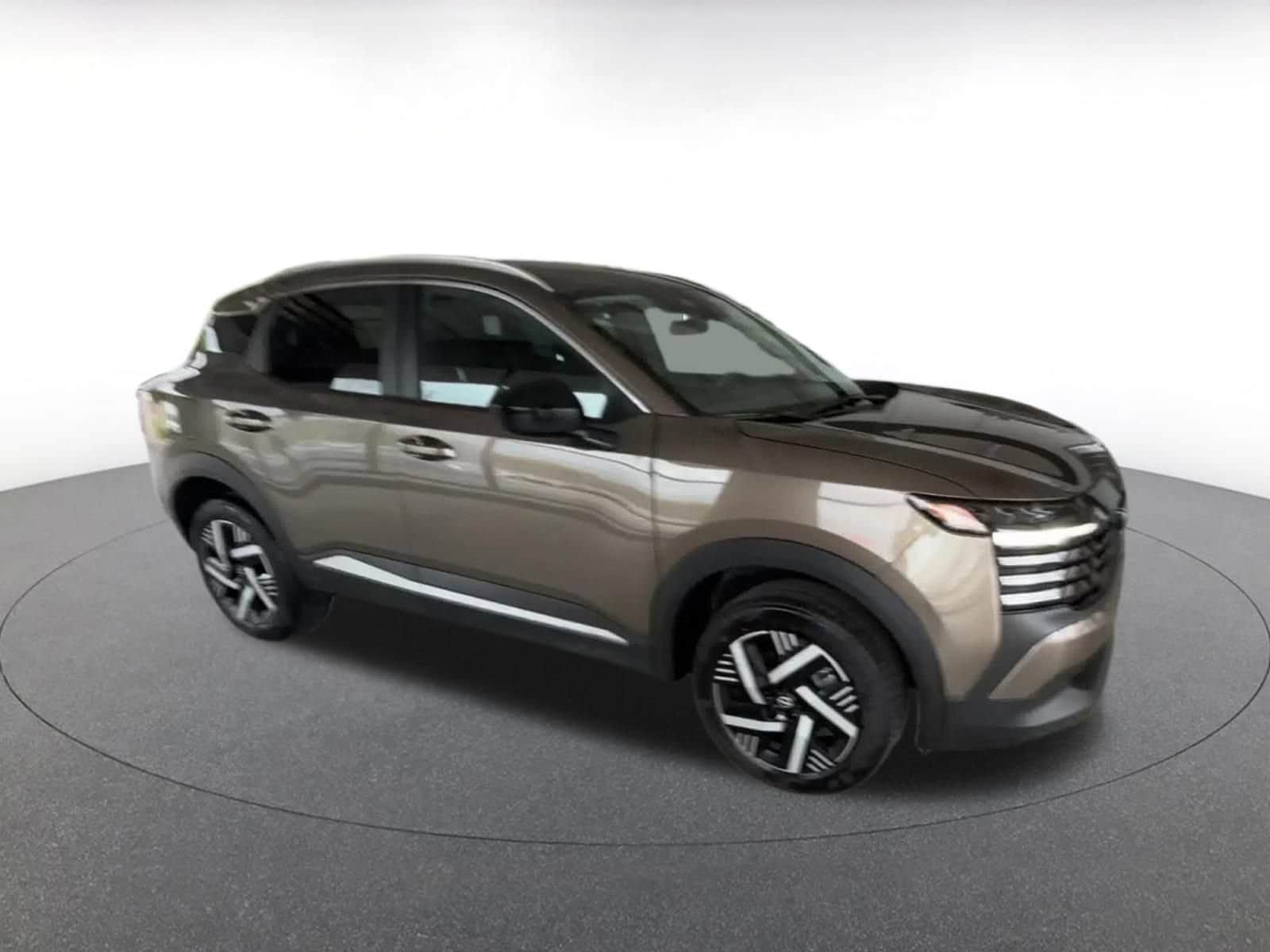 Thumbnail: 2026 Nissan Kicks - 2