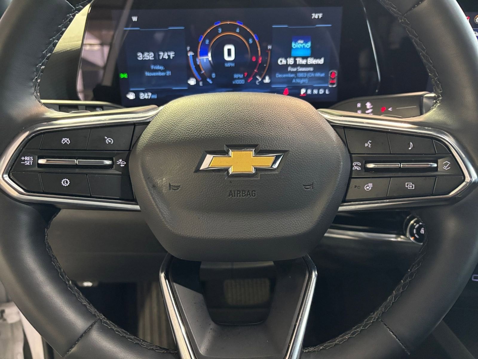 Thumbnail: 2025 Chevrolet Equinox - 27