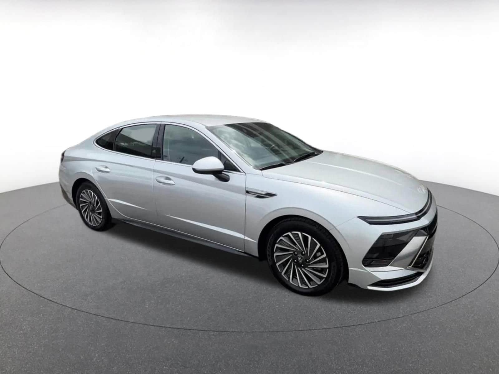 Thumbnail: 2025 Hyundai Sonata - 2