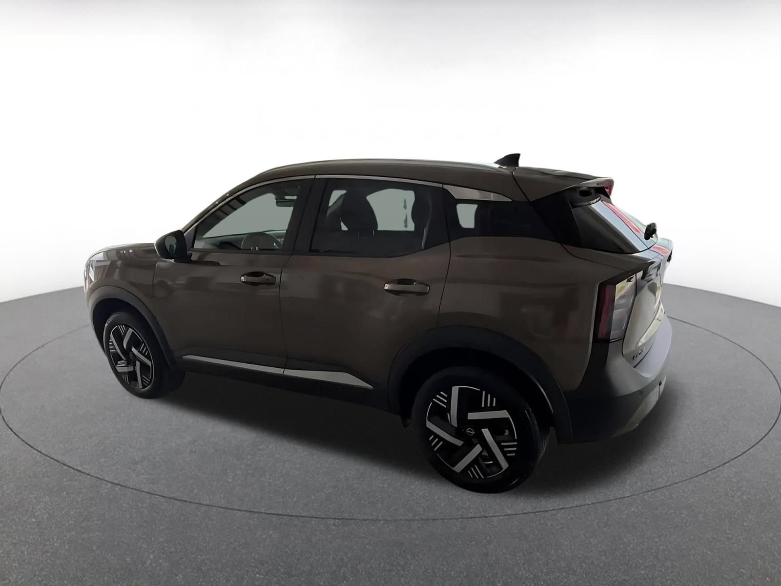 Thumbnail: 2026 Nissan Kicks - 10