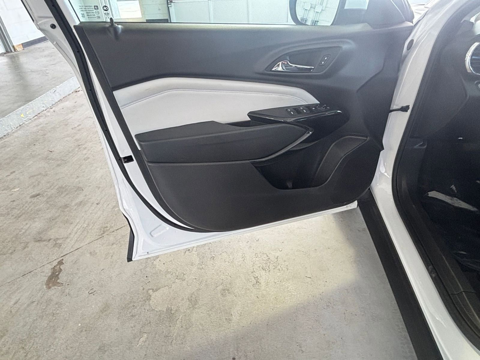 Thumbnail: 2025 Chevrolet Trax - 18