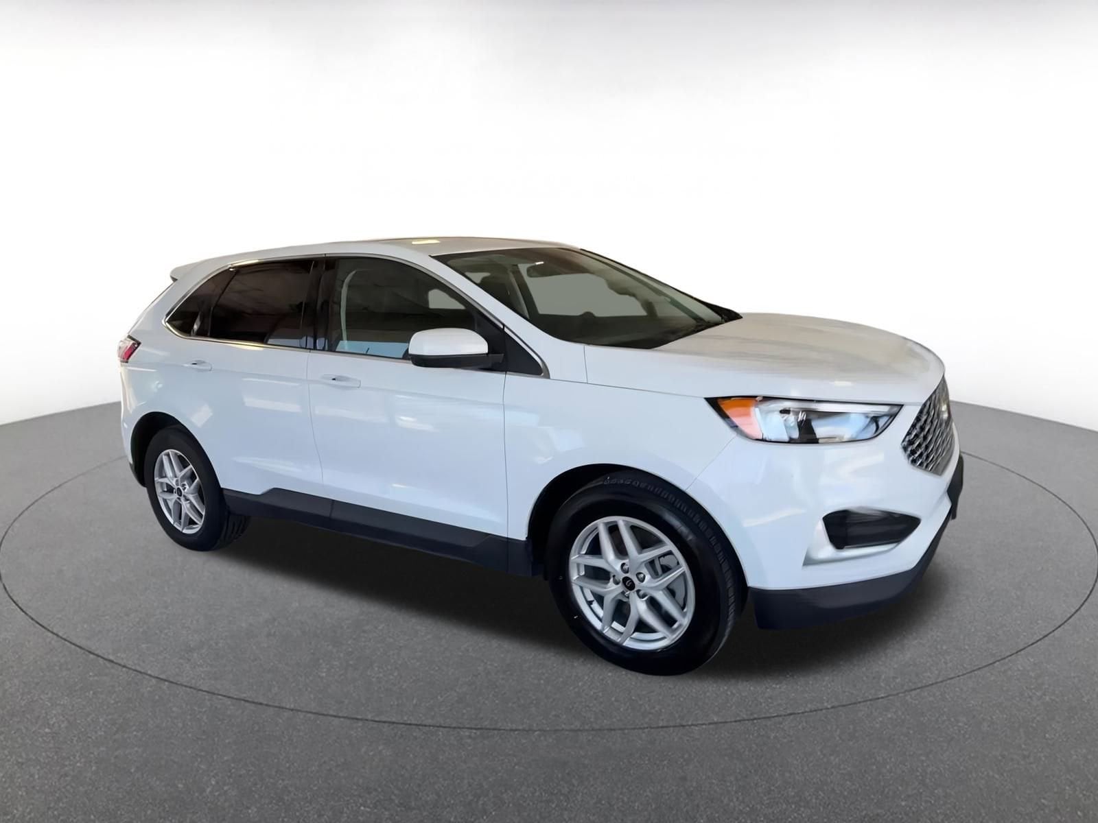 Thumbnail: 2024 Ford Edge - 3