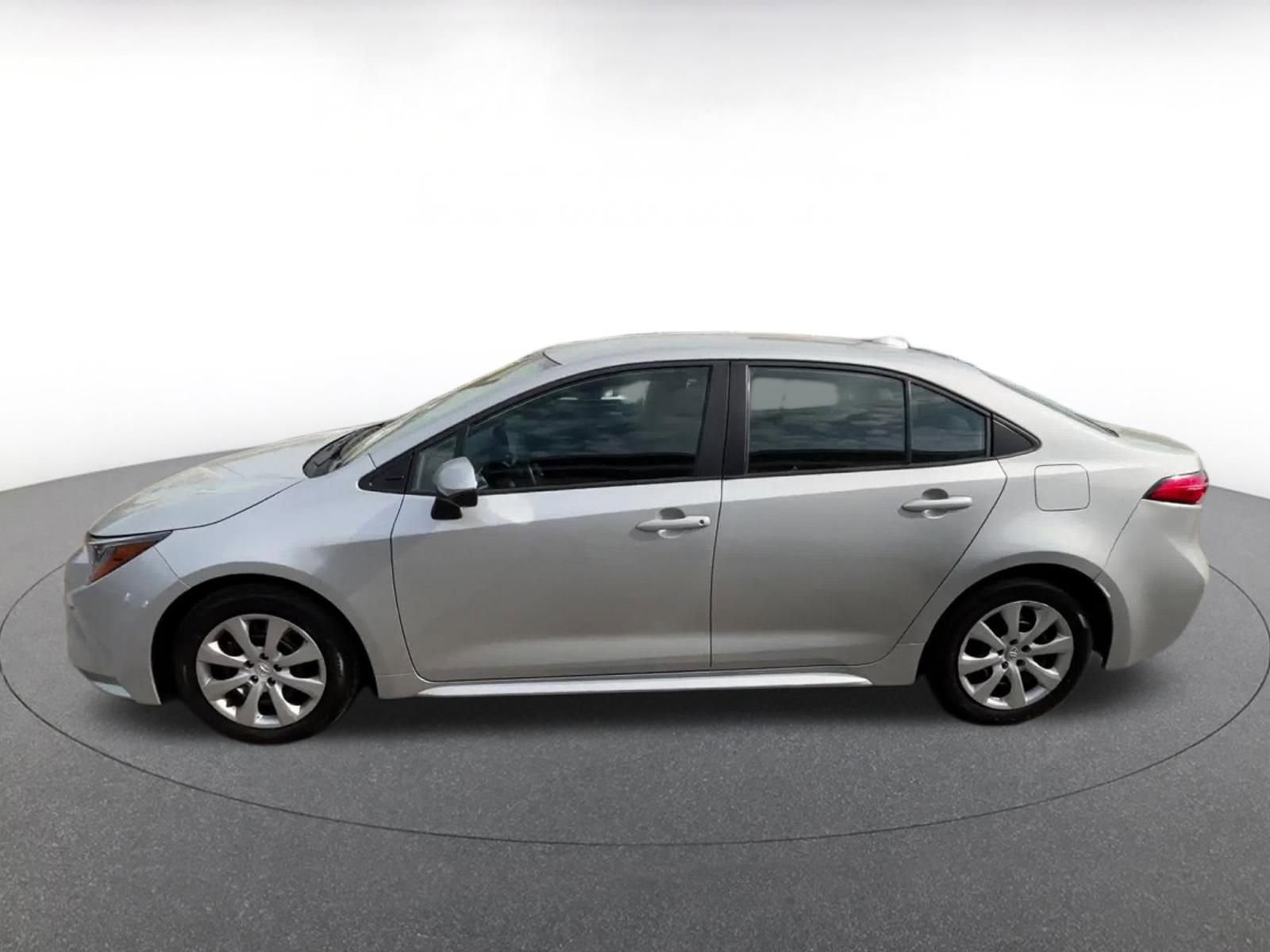 Thumbnail: 2025 Toyota Corolla - 8