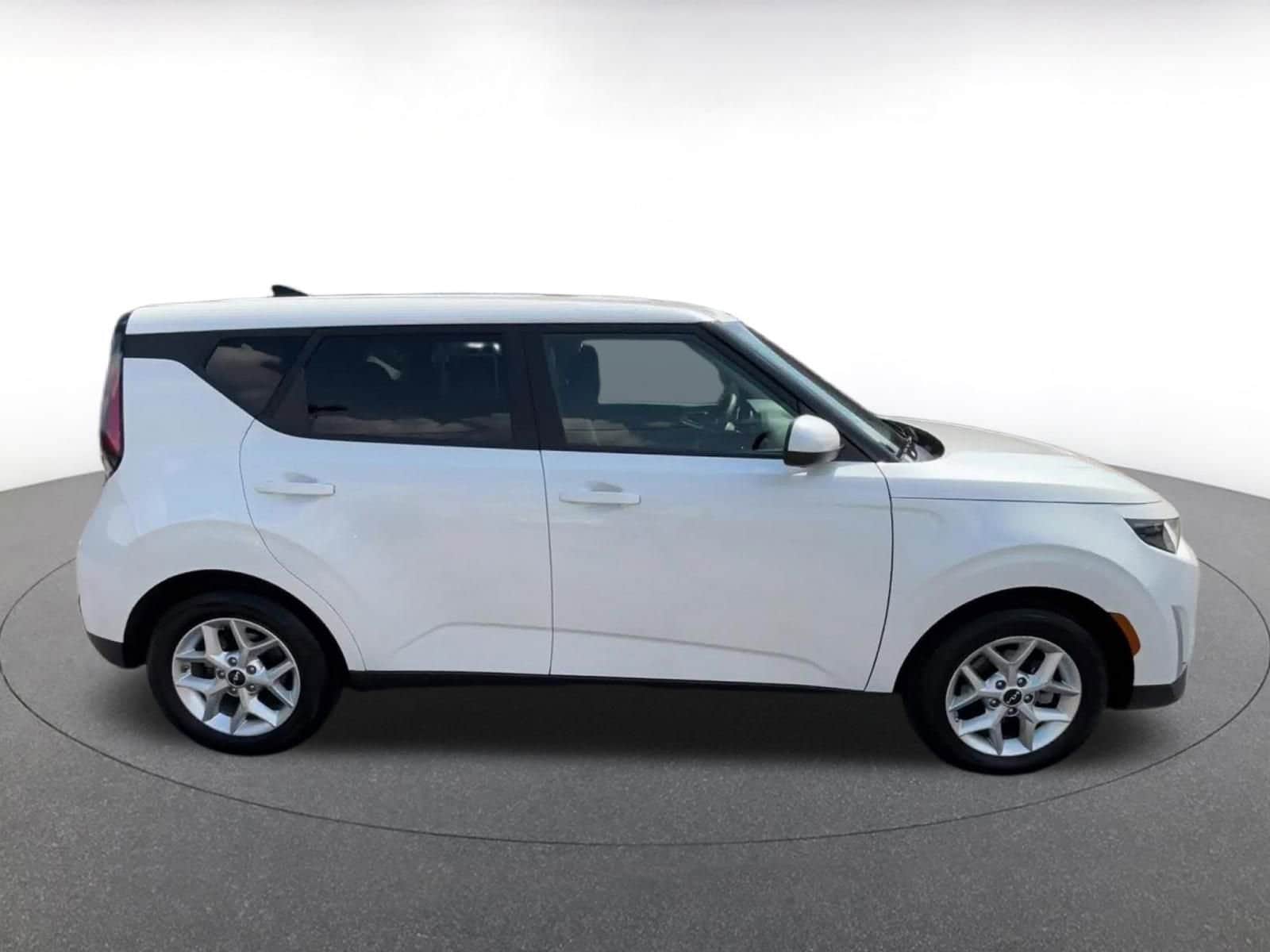Thumbnail: 2025 Kia Soul - 16